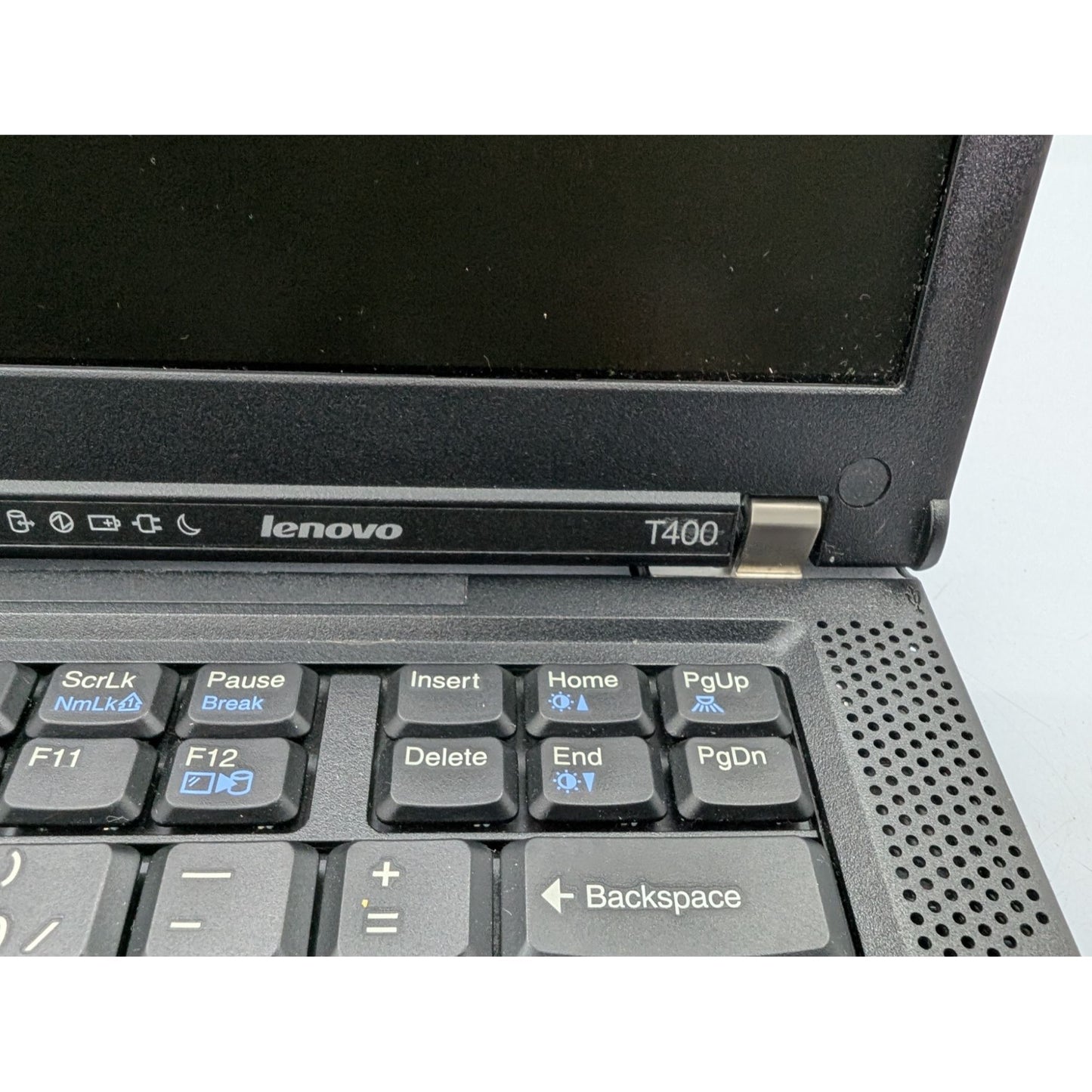 Lenovo ThinkPad T400 14" Intel Core 2 Duo P8600 2.40GHz Processor 4GB RAM Laptop