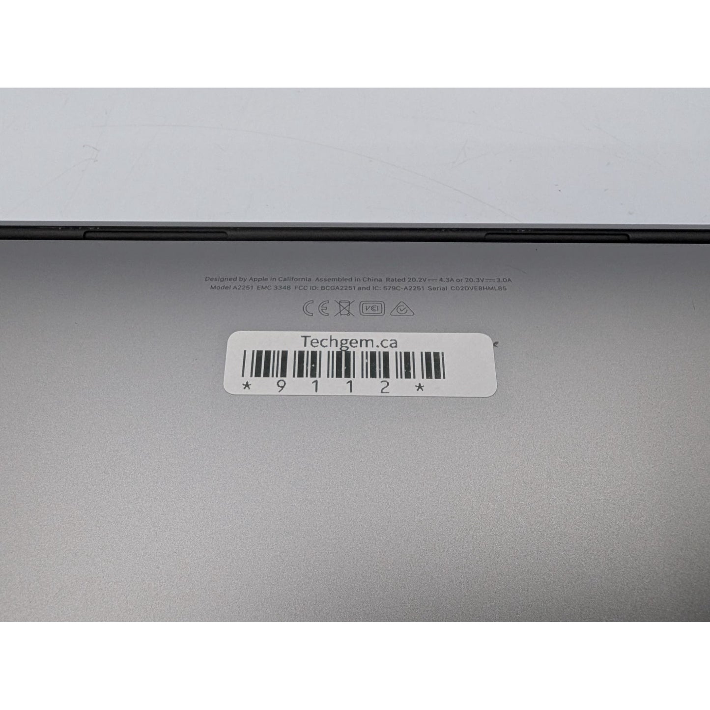 2020 Apple MacBook Pro A2251 13" Intel i7-1068NG7 2.3 GHz 32GB RAM 512GB SSD