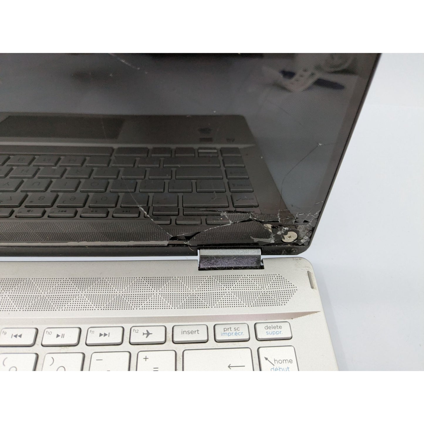 HP Pavilion X360 14-DH2008CA Convertible 13.3" Intel Core i5-1035G1 1.0 GHz