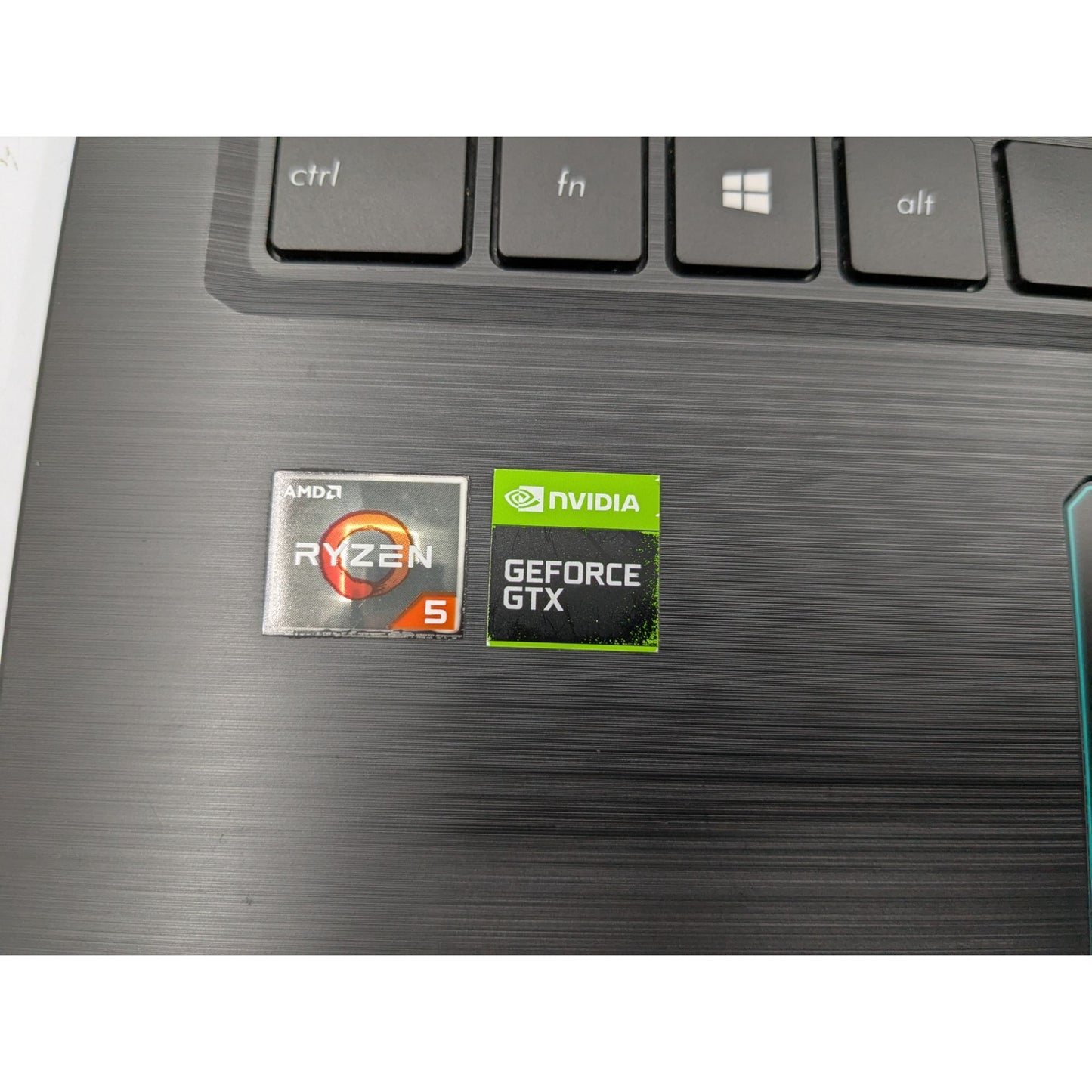 Asus M570DD-DS55 15.6" Display AMD Ryzen 5 3500U 2.10GHz Processor Black Laptop