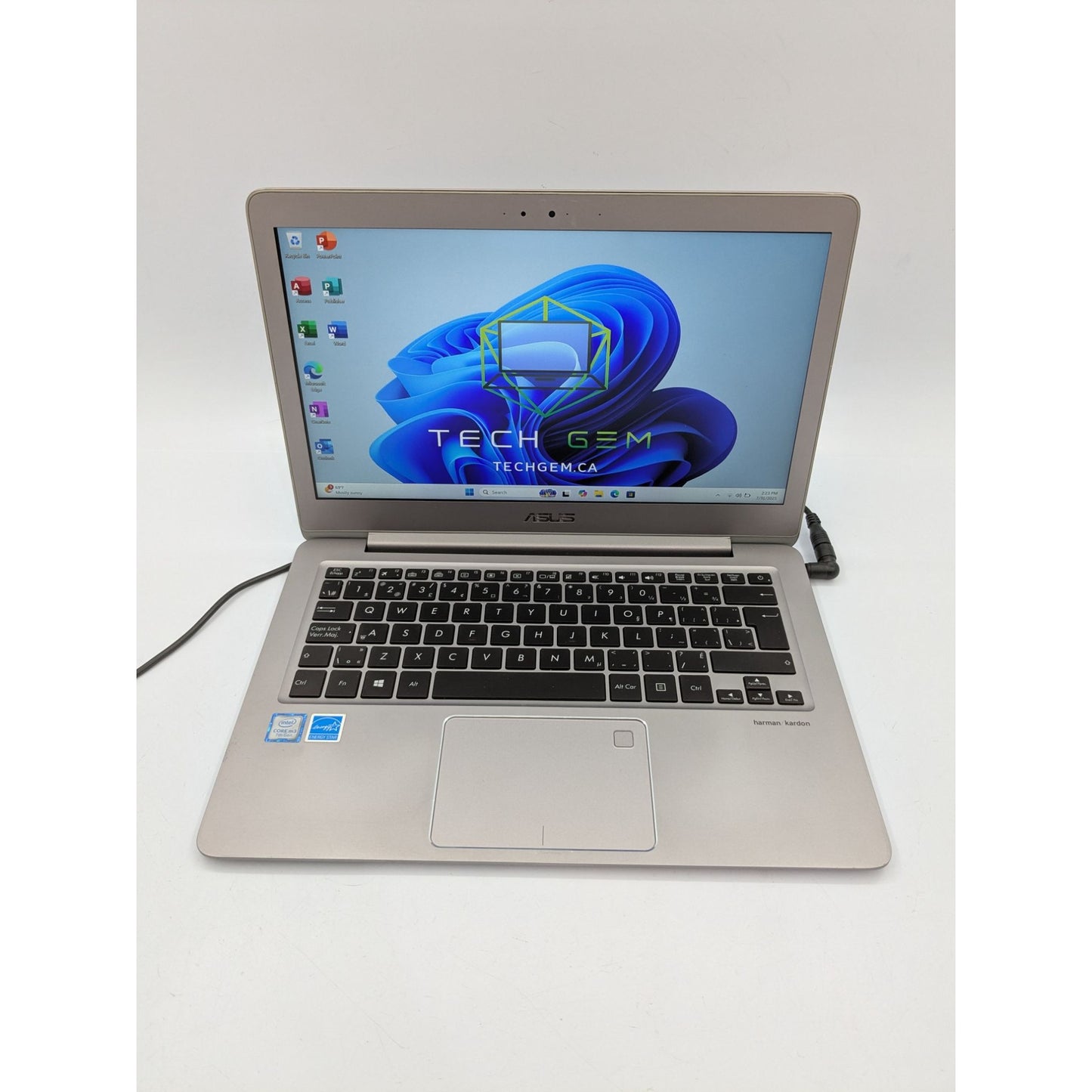 Asus UX330CAK 13.3" Display Intel M3-7Y30 8GB RAM 128GB SSD 1.00Ghz Win 11 Home