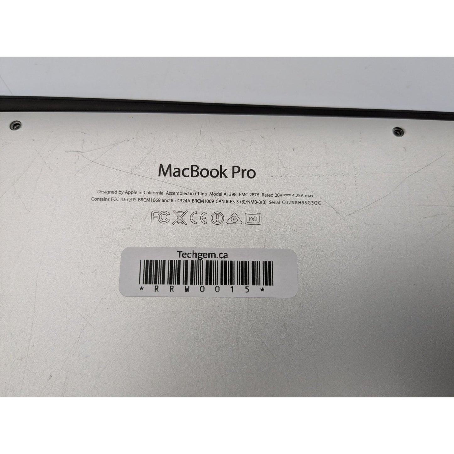 2014 Apple MacBook Pro A1398 15" Display Intel Core i7-4770HQ 2.20 GHz 16GB RAM