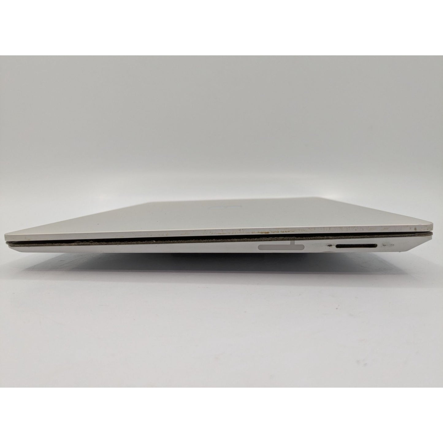 Microsoft Surface Laptop 1st Gen 13.5" Intel Core i5-7200U 2.5GHz 8GB RAM 256GB SSD