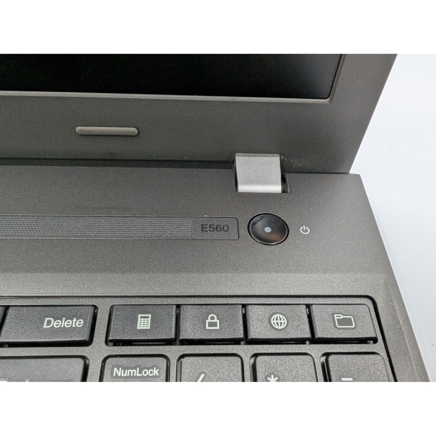 Lenovo ThinkPad E560 Intel Core i5-6200U 4GB RAM 15.6" Screen 2.30GHz Processor