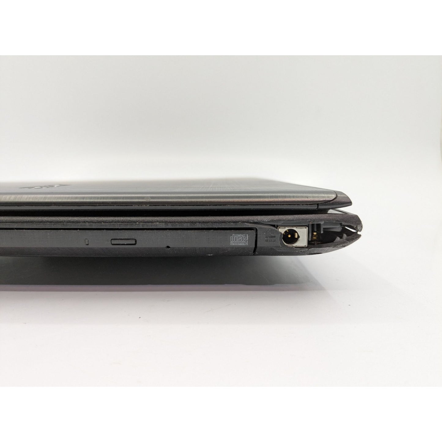 Acer Aspire E15 E5-575-33BM 15.6” FHD Intel Core i3-7100U 2.40 GHz Processor