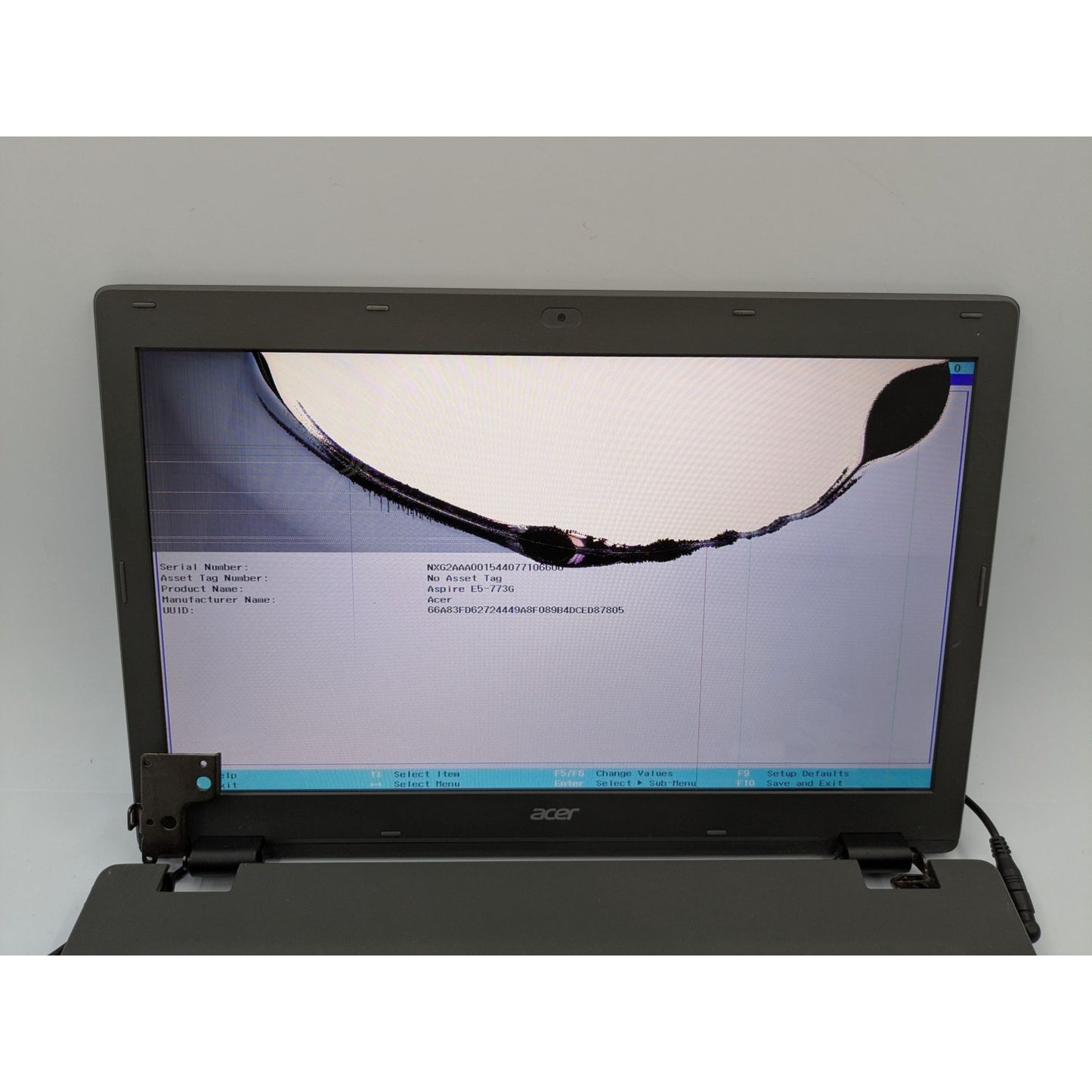 Acer Aspire E5-773G-5273 17.3" Display Intel Core i5-6200U 2.30 GHz 4GB RAM