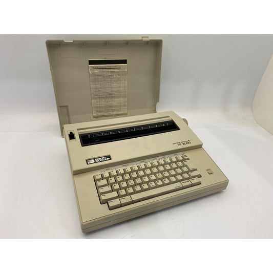 Smith Corona XL 2000 Electric Typewriter With Spell-Right Dictionary