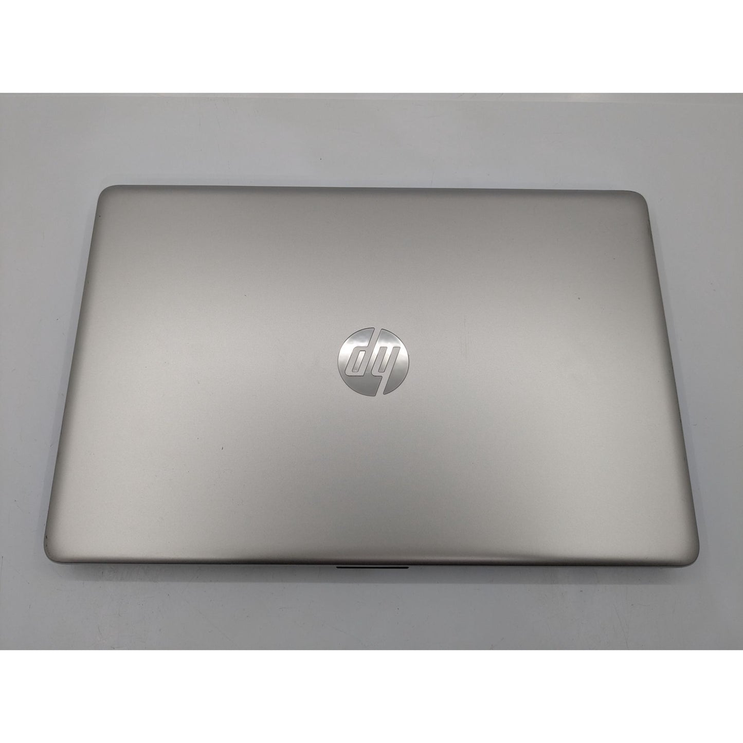 HP 15-DB0003CA 2200U 15.6" Screen AMD Ryzen 3 8GB RAM 128GB SSD Windows 11 Home