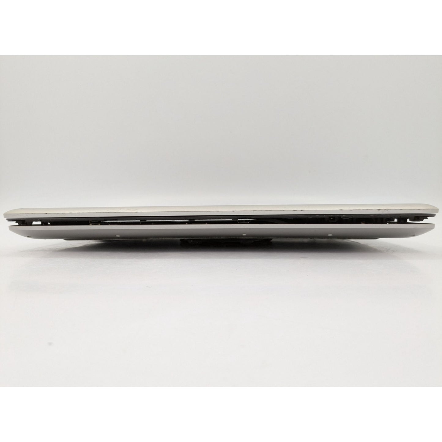 HP Pavilion 17-G178CA 17.3” Screen Intel Core i5-6200U 2.30GHz Processor 4GB RAM