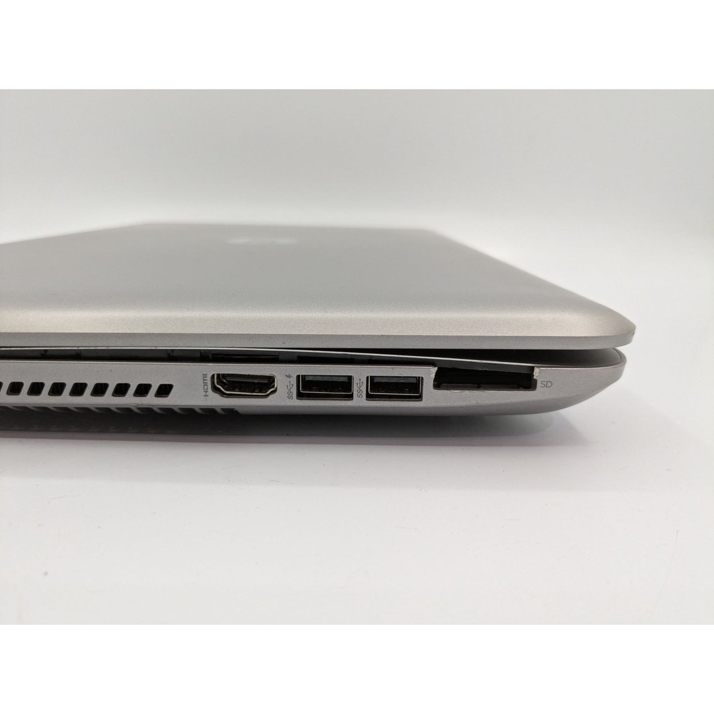 HP Envy Notebook 17-K250CA 17.3" Display Intel Core i7-5500U 2.40 Processor 8GB RAM