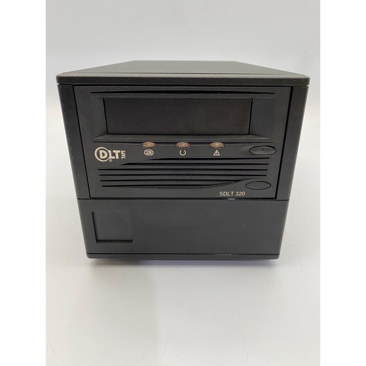 Quantum SDLT 320 Tape Drive External Black