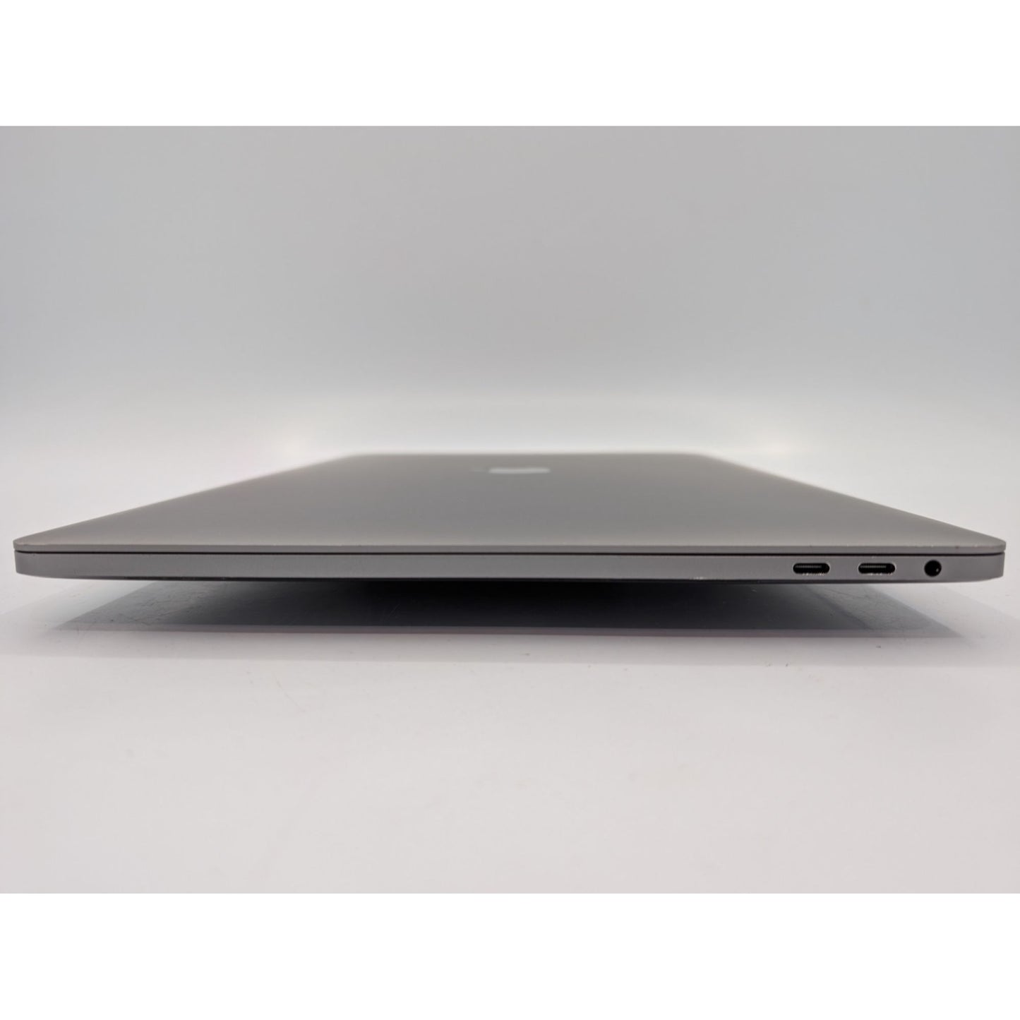 Mid 2017 Apple MacBook Pro A1707 15" Intel Core i7-7700HQ 16GB RAM 256GB SSD