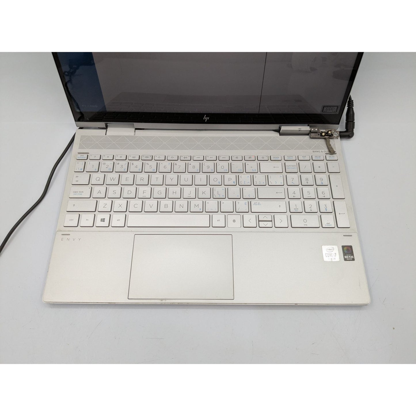 HP Envy X360 Convertible 15-ED0003CA 15.6" Intel Core i7-1065G7 Processor 1.30 Ghz