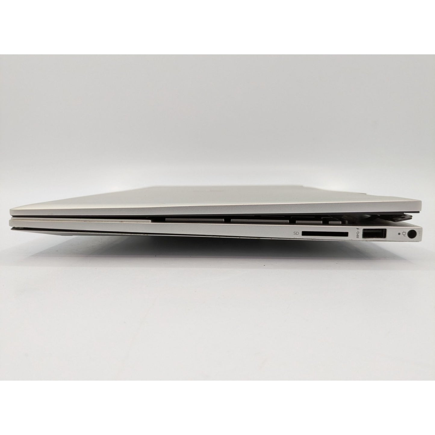 HP Envy X360 Convertible 15-ED0003CA 15.6" Intel Core i7-1065G7 Processor 1.30 Ghz