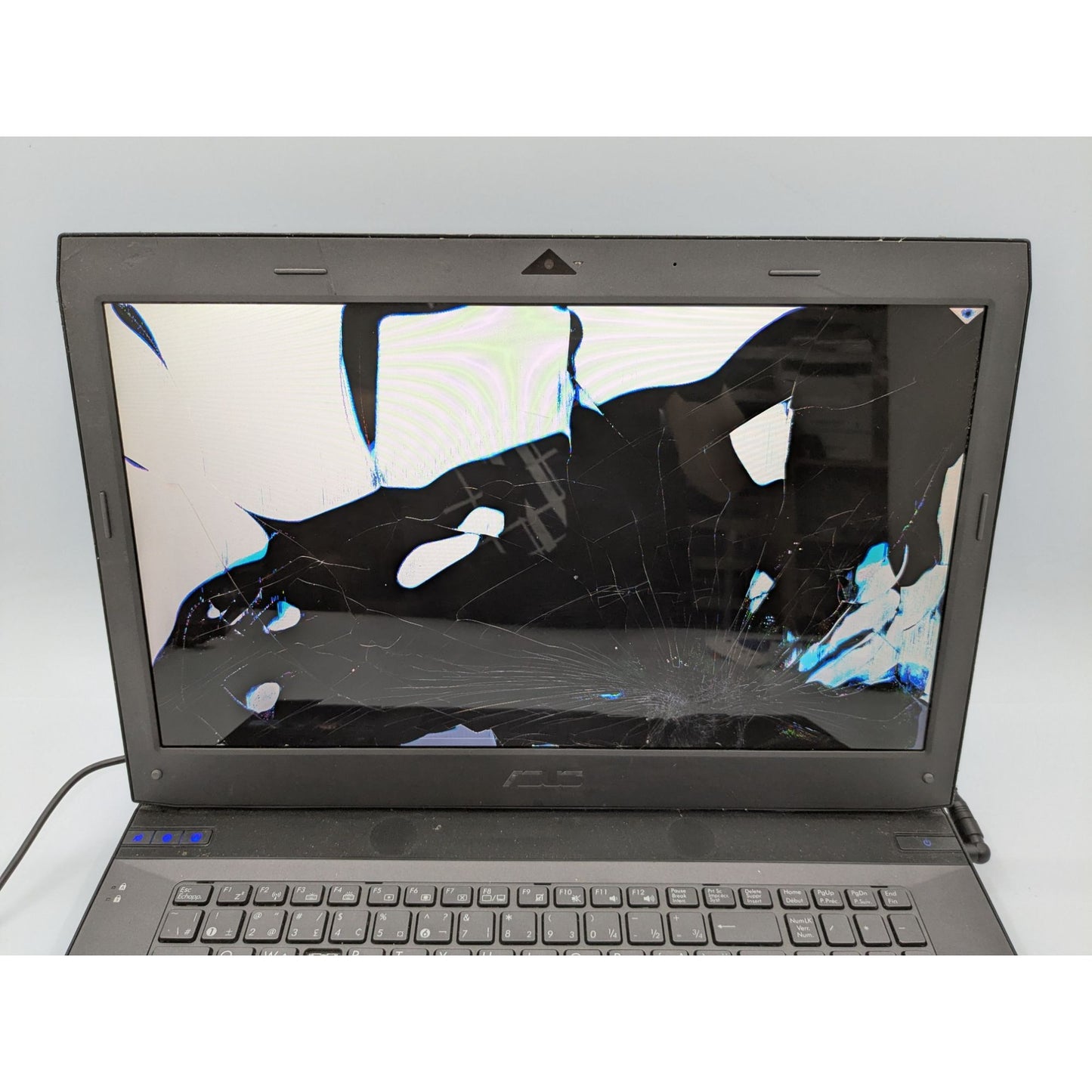 Asus G73JH-RCNX09 17.3" Screen Intel Core i5-720QM 1.60 Ghz Processor 4GB RAM