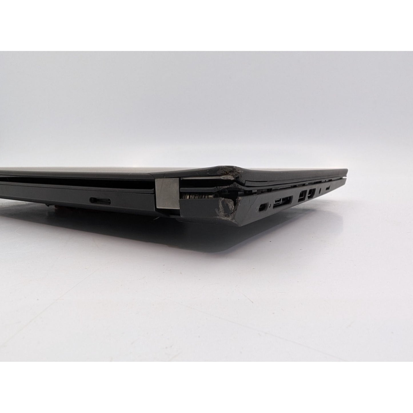 Lenovo ThinkPad T14 Gen 1 14" Display Intel Ryzen 5 Pro 4650U For Parts Laptop