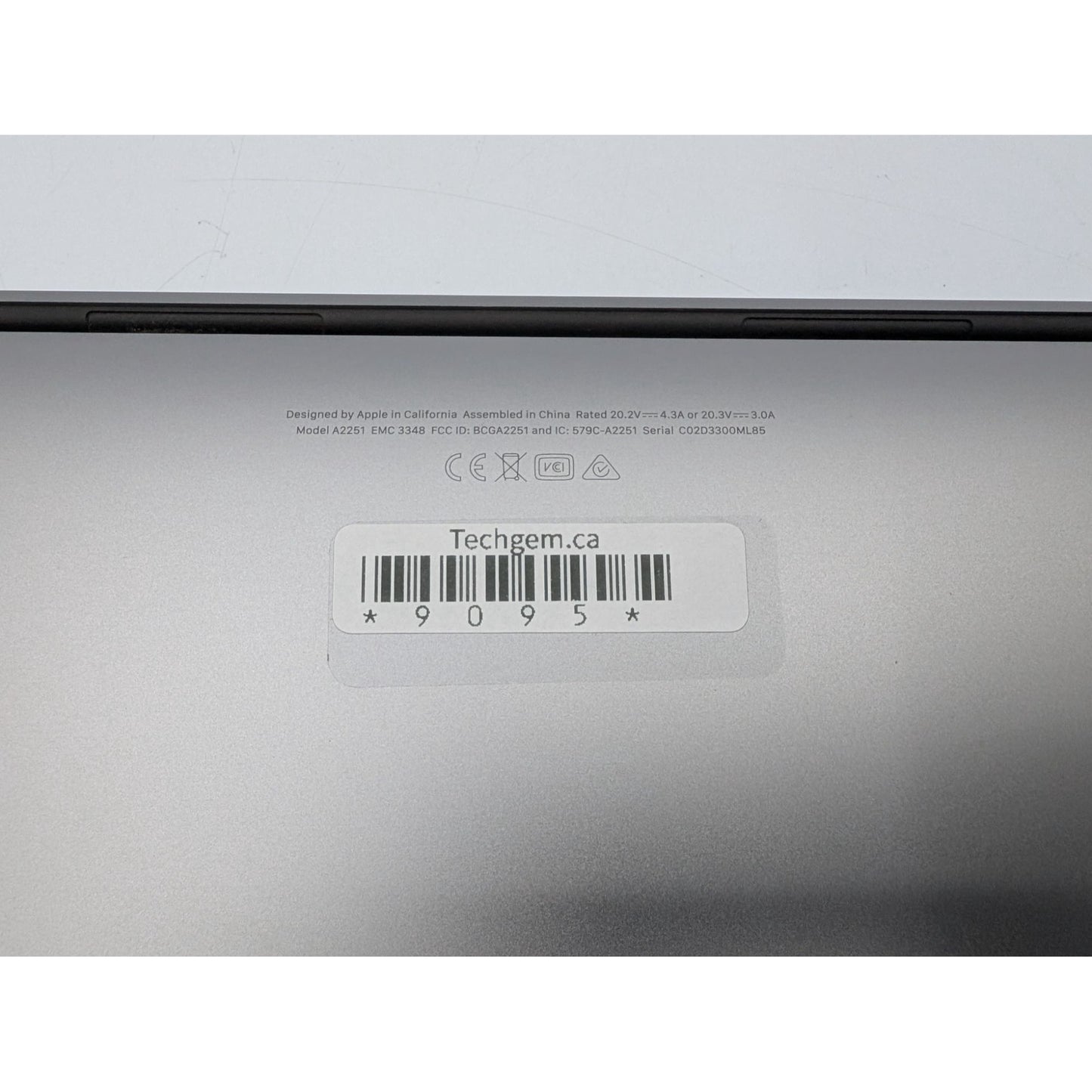 2020 Apple MacBook Pro A2251 13" Intel i7-1068NG7 MacOS Tahoe 32GB RAM 512GB SSD