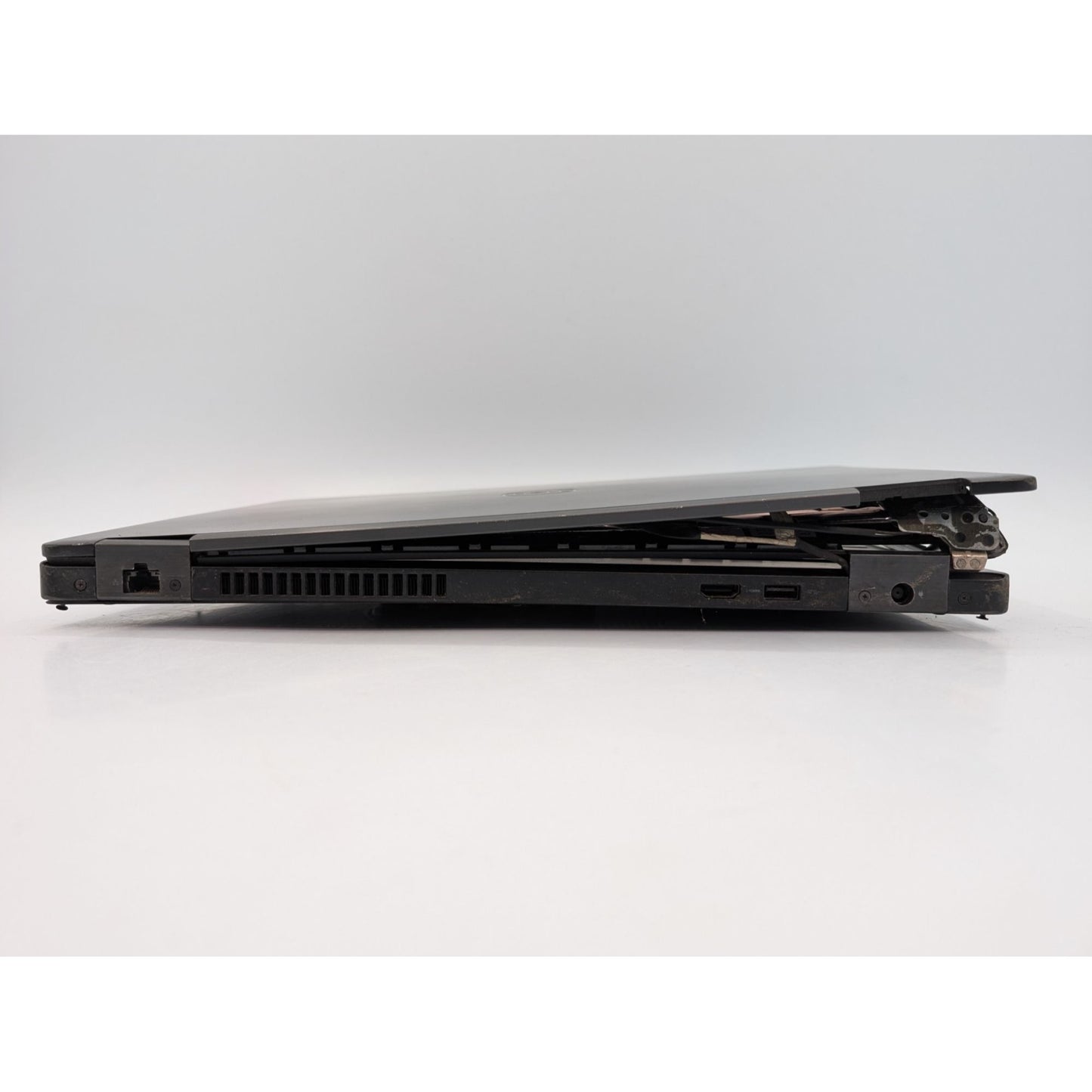 Dell Latitude 5590 15.6" Screen Intel Core i5-8350U 1.70 GHz Processor Laptop