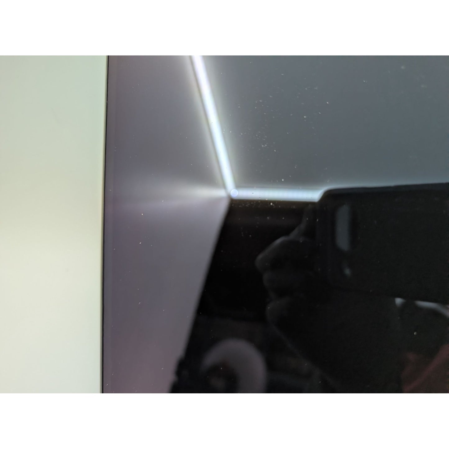 2019 Apple MacBook Pro A2141 16" Screen Intel Core i7-9750H 32GB RAM 512GB SSD