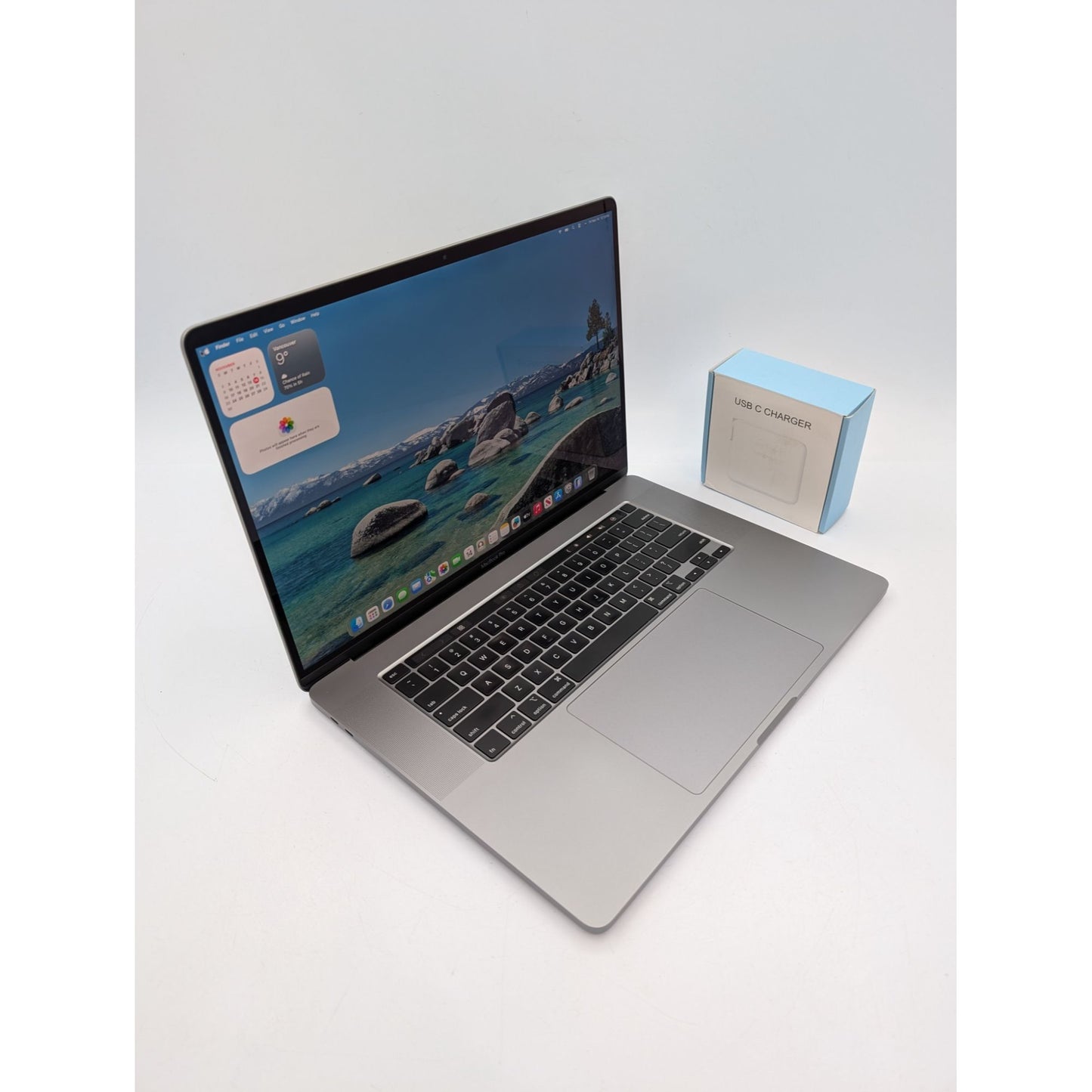 2019 Apple MacBook Pro A2141 16" Display Intel Core i7-9750H 32GB RAM 512GB SSD