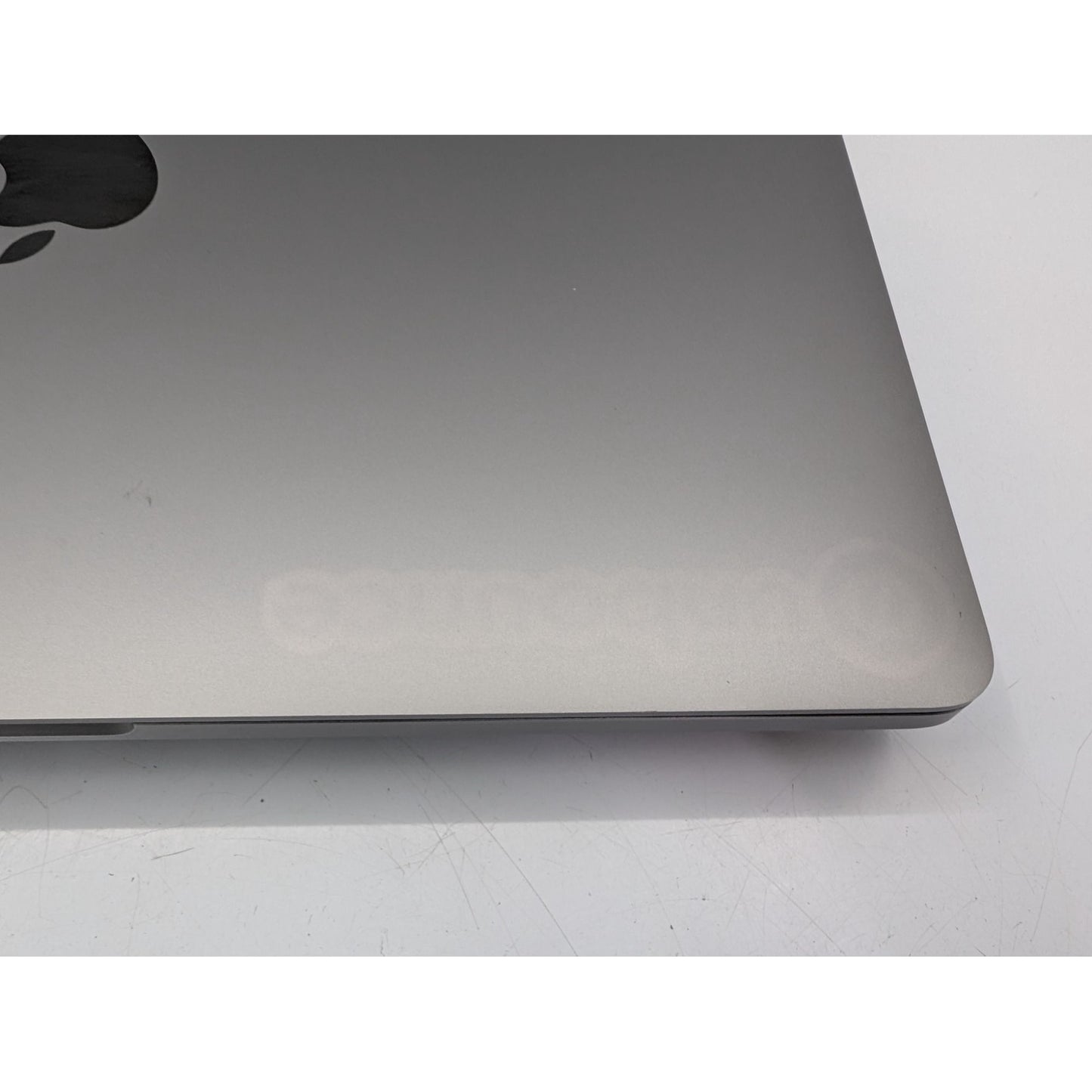 2020 Apple MacBook Pro A2251 13" Display Intel i7-1068NG7 32GB RAM 512GB SSD