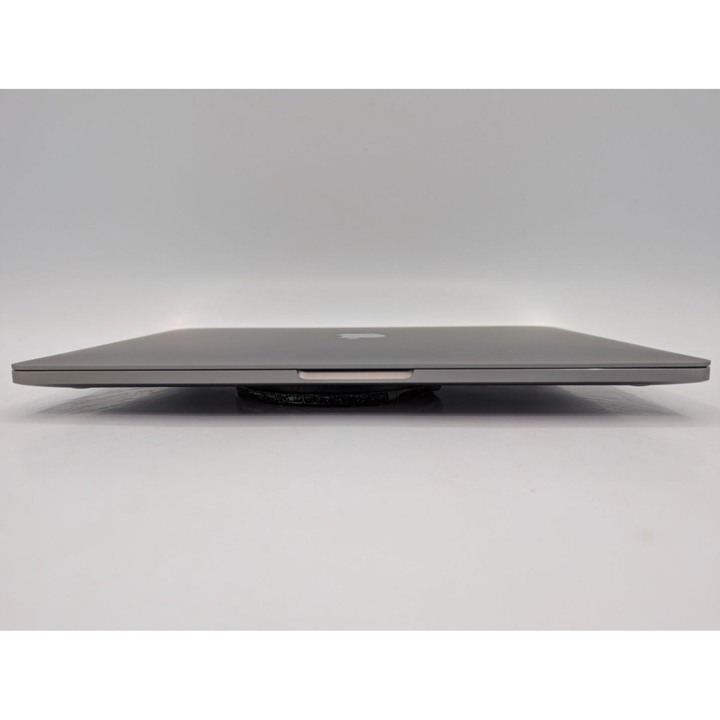 2020 Apple MacBook Pro A2251 13" Display Intel i7-1068NG7 32GB RAM 512GB SSD