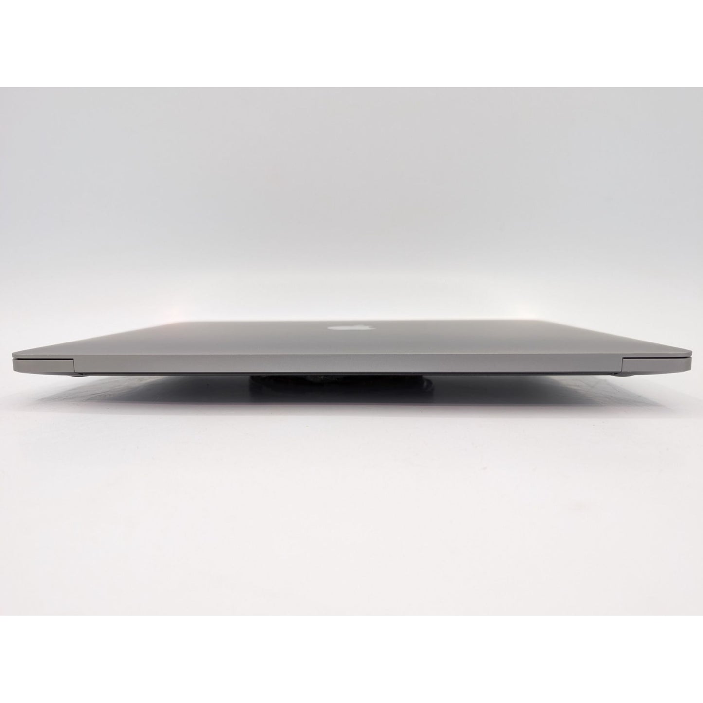 2020 Apple MacBook Pro A2251 13" Display Intel i7-1068NG7 32GB RAM 512GB SSD