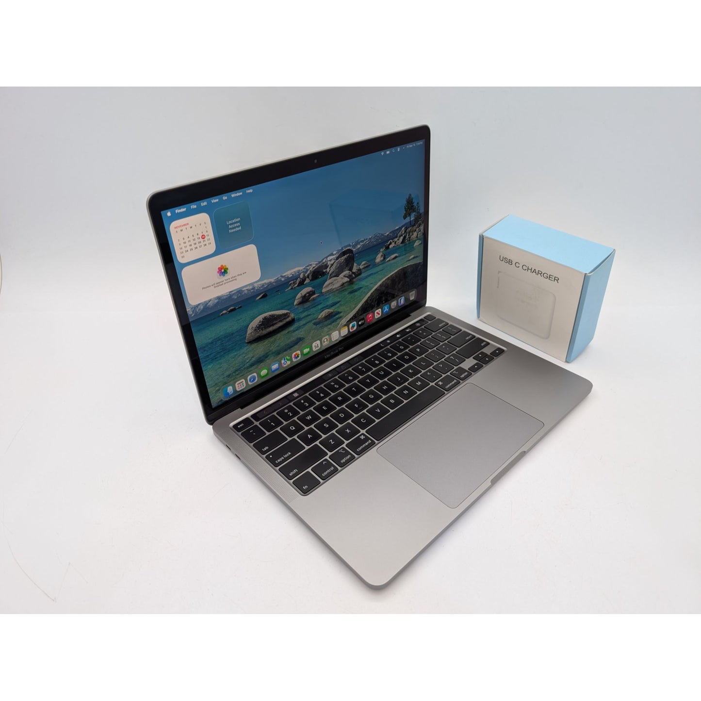 2020 Apple MacBook Pro A2251 Intel Core i7-1068NG7 13" Screen 512GB SSD 32GB RAM