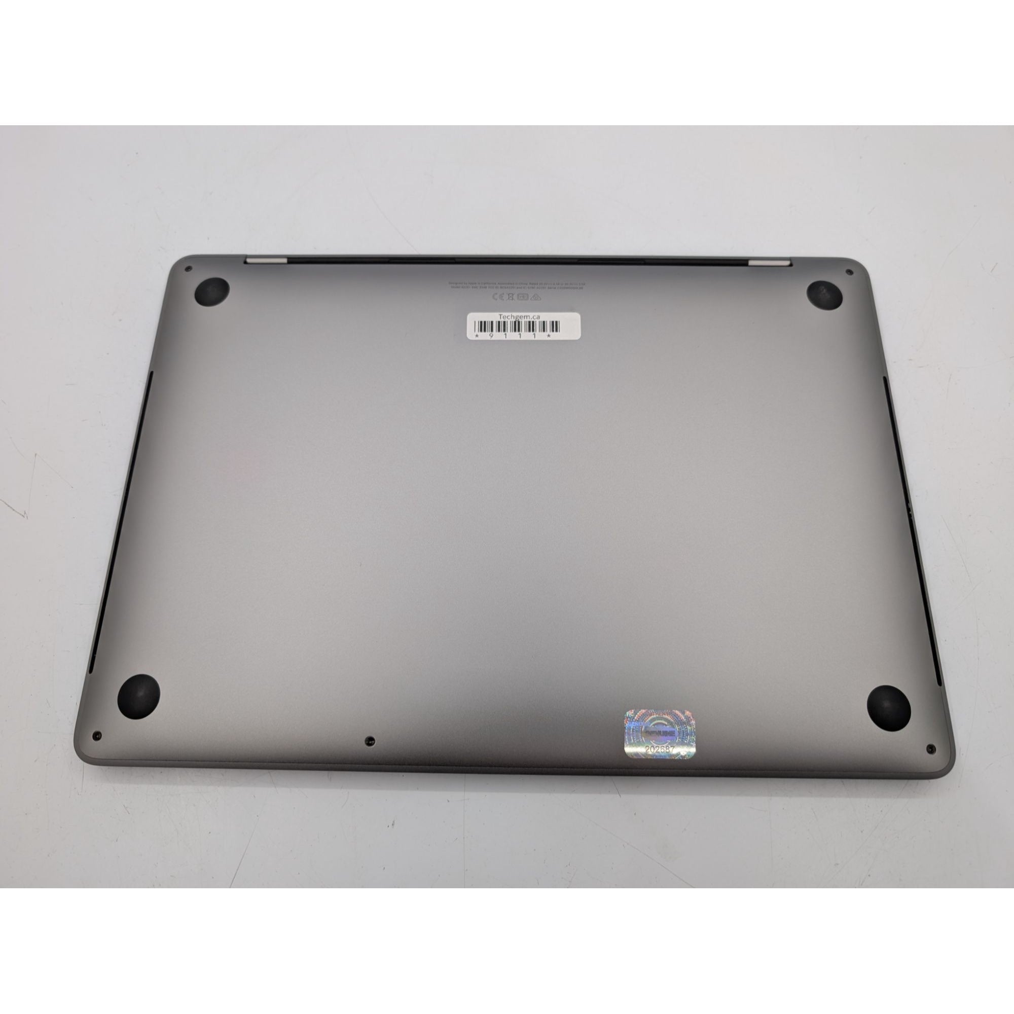2020 Apple MacBook Pro A2251 Intel Core i7-1068NG7 13