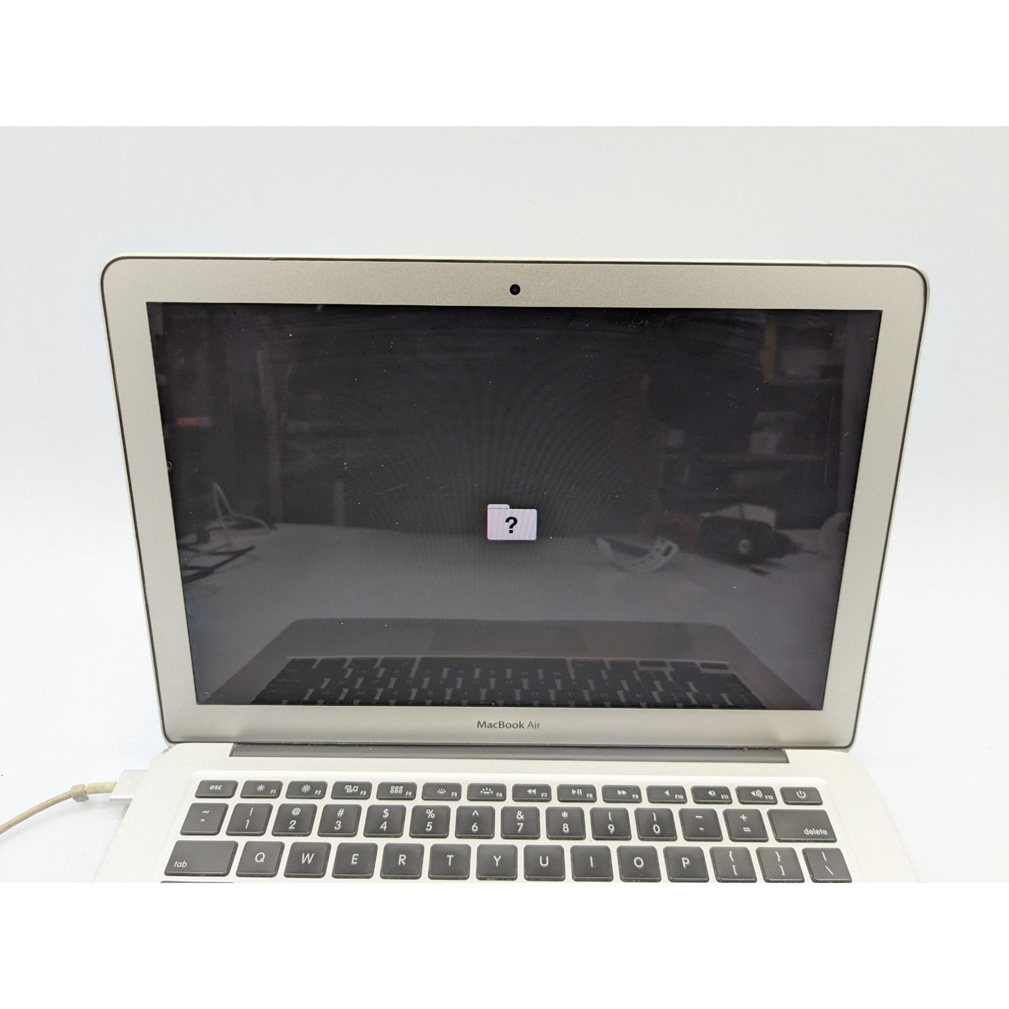 2017 Apple MacBook Air A1466 13" Intel Core i5-5350U 8GB RAM Silver Laptop