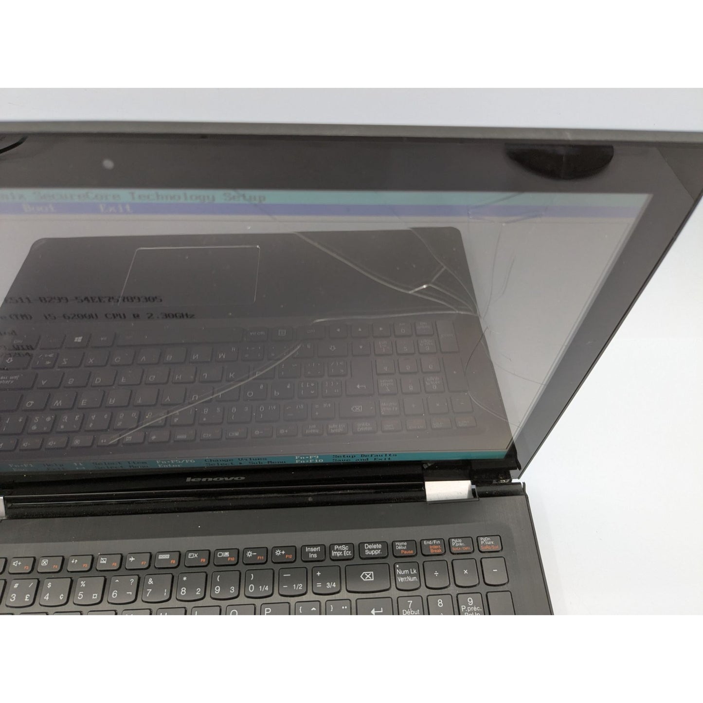 Lenovo Flex 3-1580 15.6" Display Intel Core i5-6200U Processor 2.30 Ghz 4GB RAM