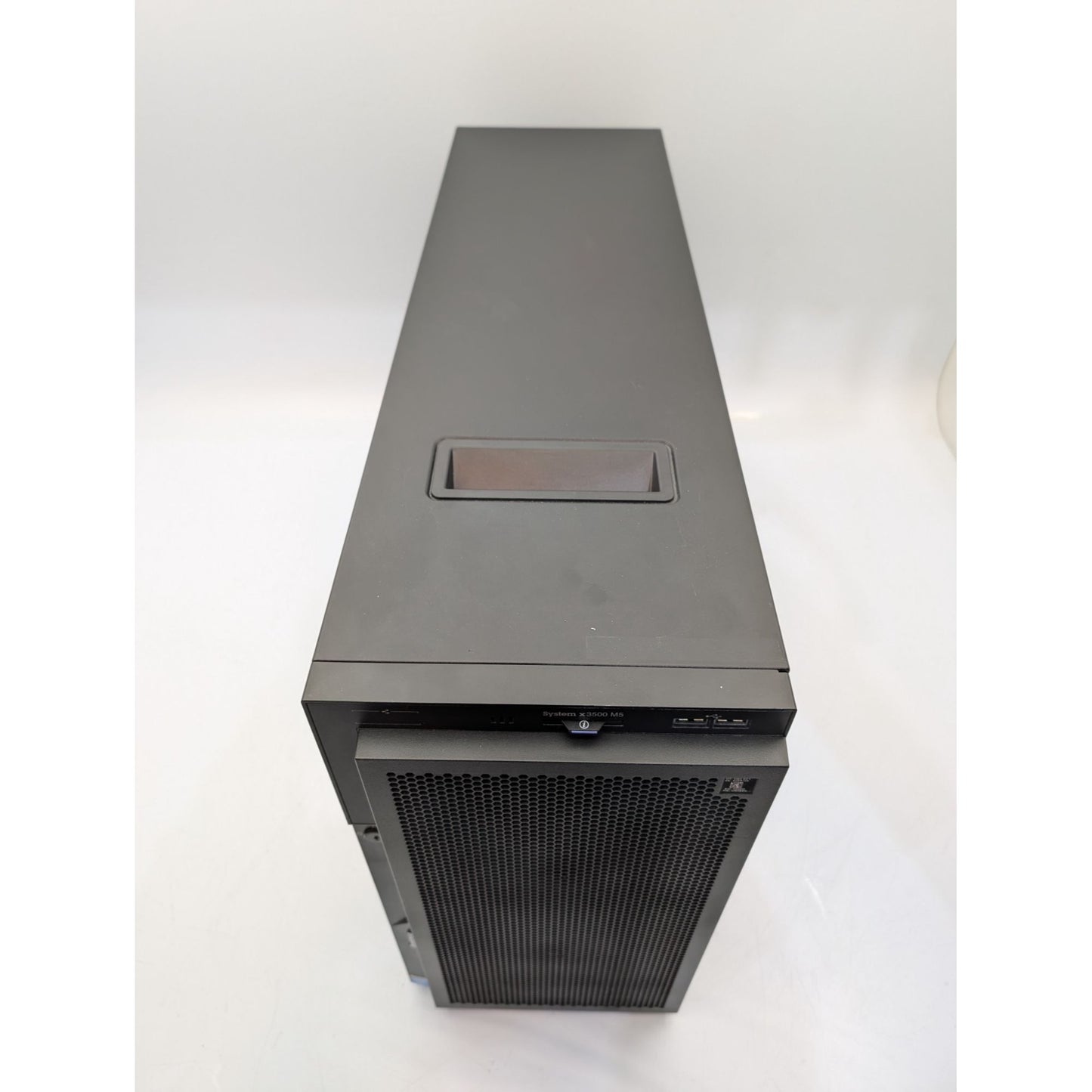 Lenovo System x3500 M5 2x Intel Xeon E5-2699 v3 1.90GHz 48GB RAM Tower Server