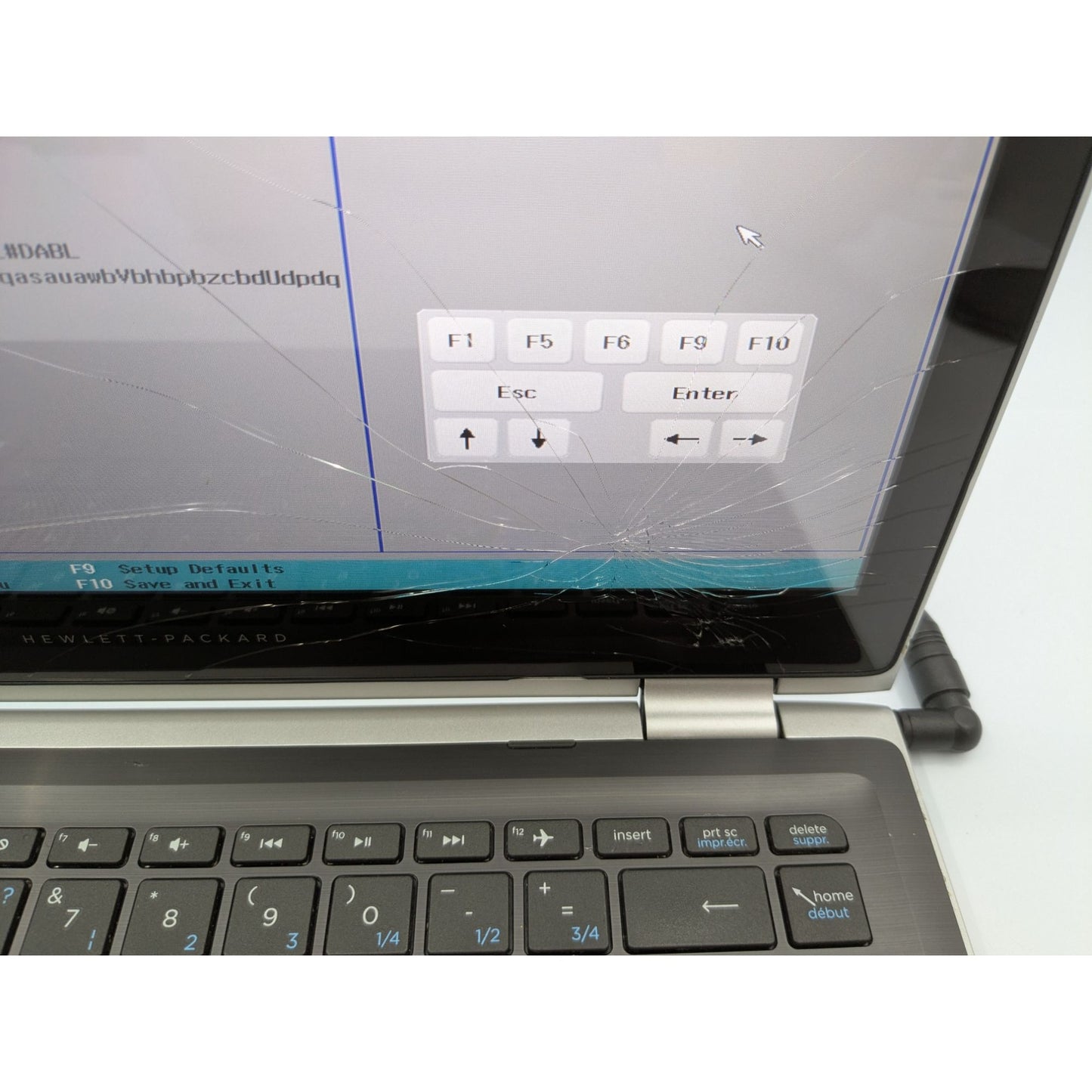 HP Pavilion x360 Convertible 13-s120ca 13.3" Intel Core i3-6100U 2.30GHz 4GB RAM