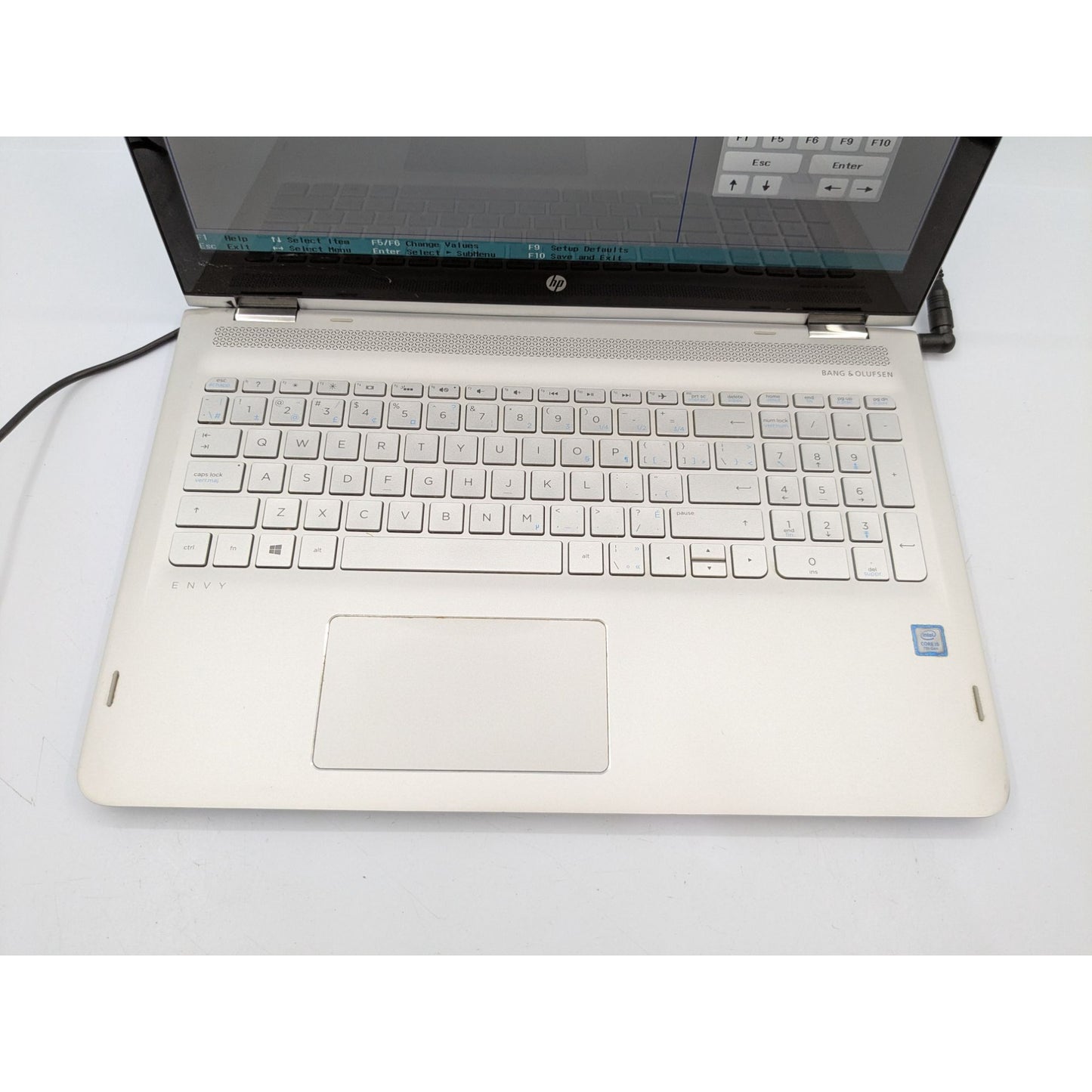 HP Envy X360 Convertible 15-AQ118CA 15.6” Intel Core i5-7200U Processor 2.50 Ghz