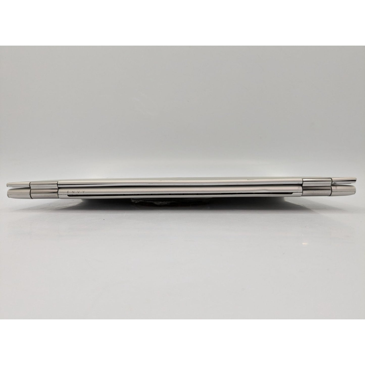 HP Envy X360 Convertible 15-AQ118CA 15.6” Intel Core i5-7200U Processor 2.50 Ghz
