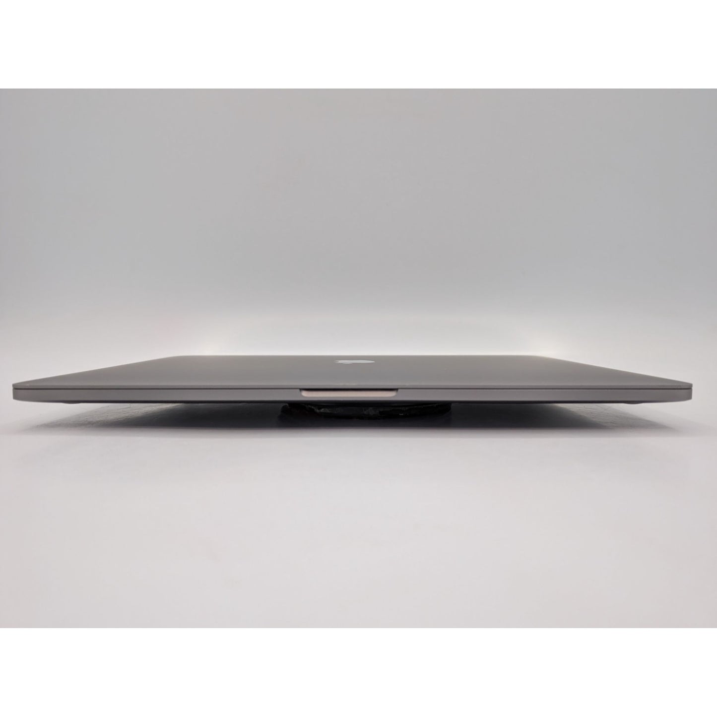 2018 Apple MacBook Pro A1990 15" Intel i7-8750H 16GB RAM 256GB SSD macOS Sequoia