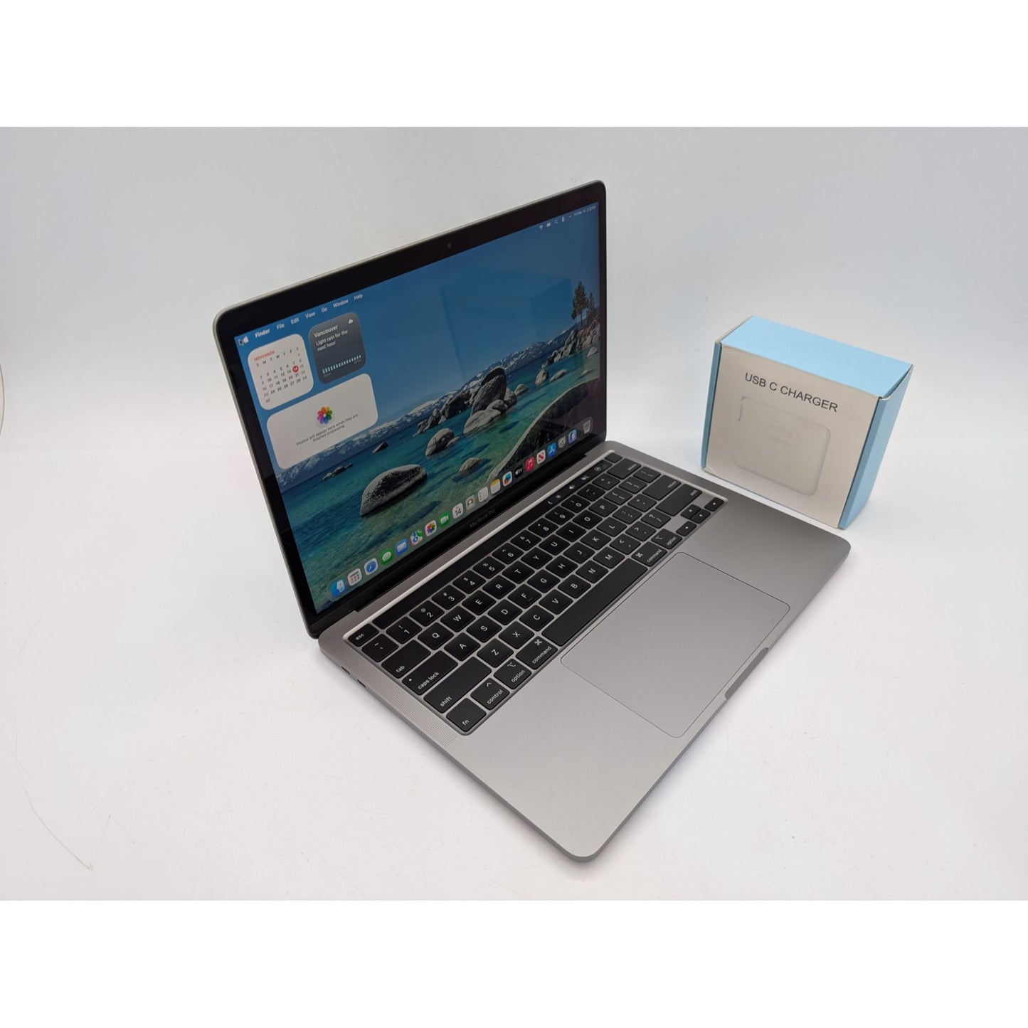 2020 Apple MacBook Pro A2251 13" Screen Intel Core i7-1068NG7 512GB SSD 32GB RAM