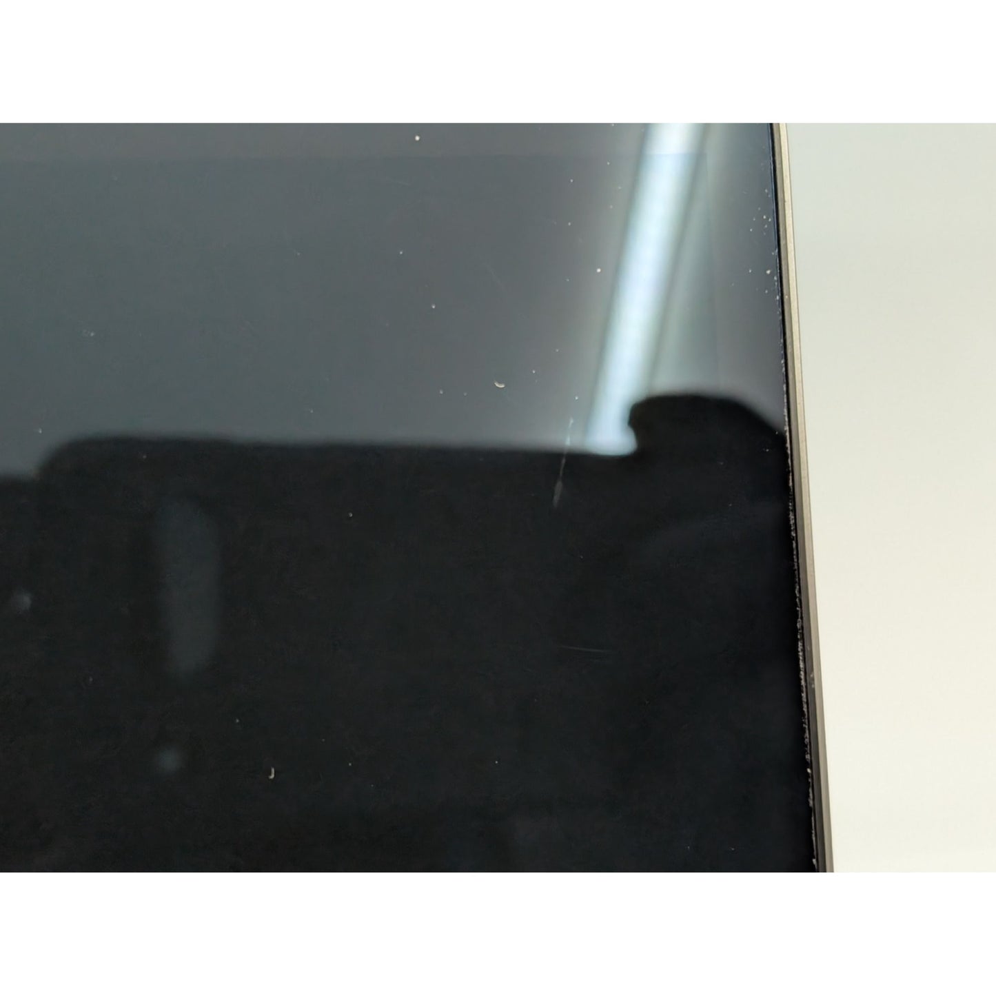 2020 Apple MacBook Pro A2251 Intel i7-1068NG7 13" 32GB RAM 512GB SSD OS Tahoe