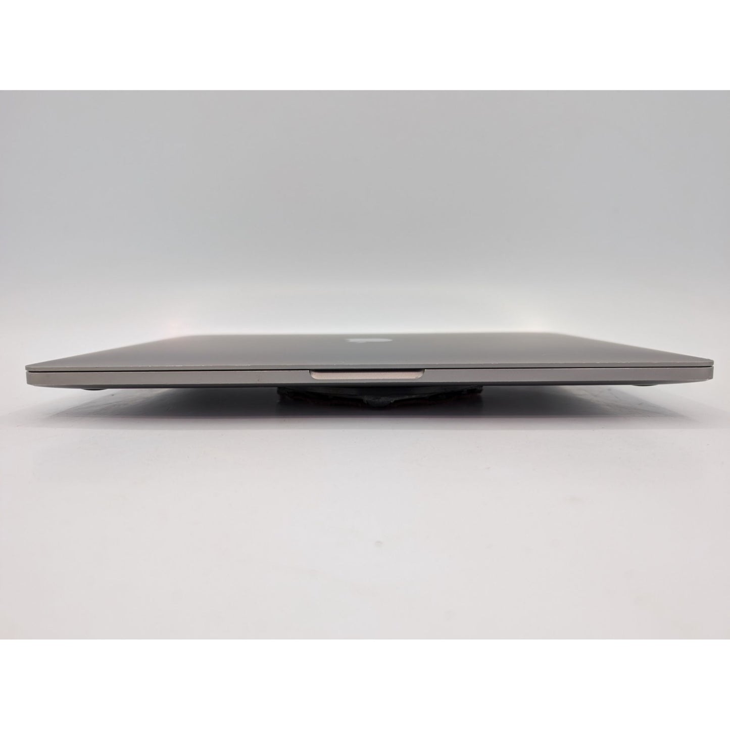 2020 Apple MacBook Pro A2251 Intel i7-1068NG7 13" 32GB RAM 512GB SSD OS Tahoe