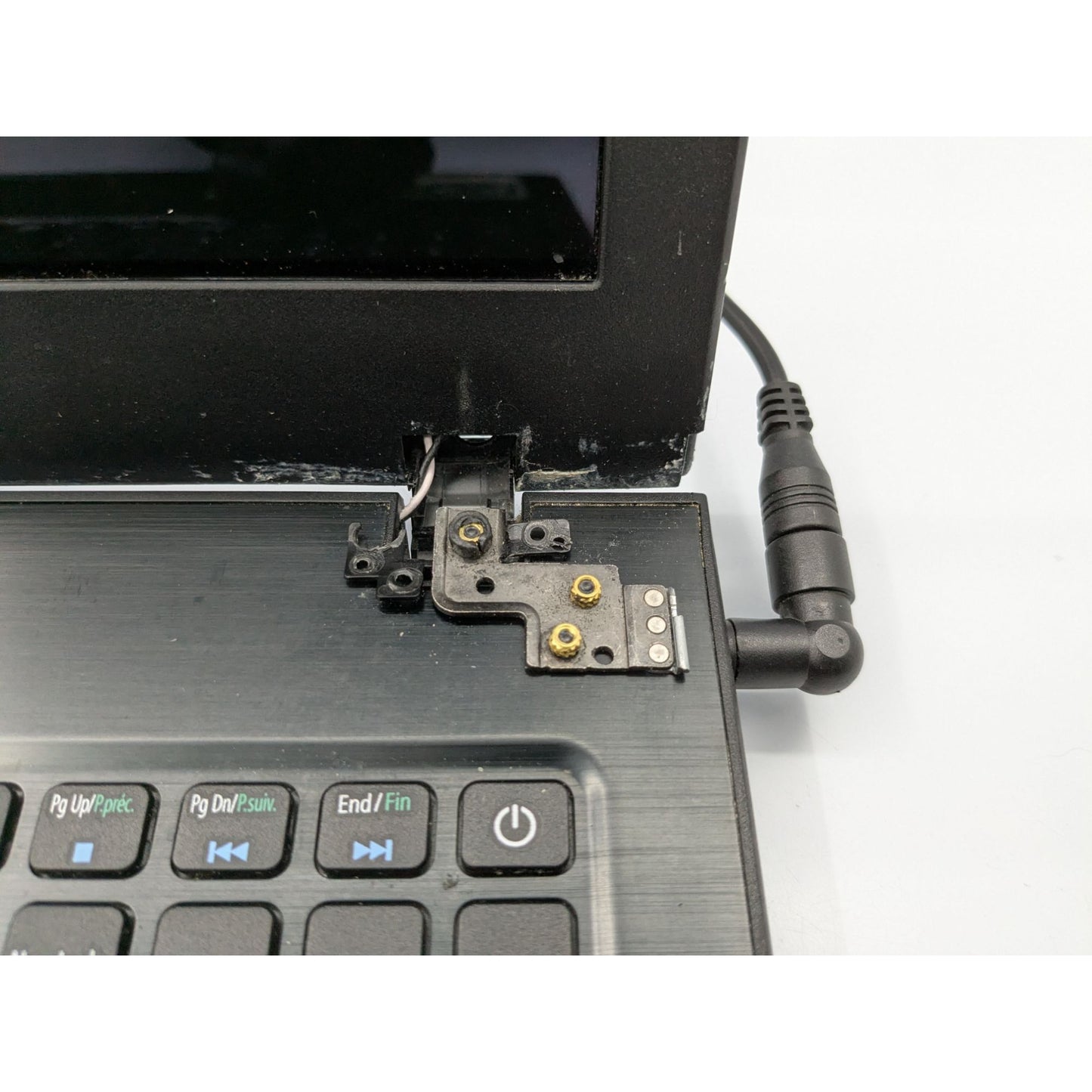 Acer Aspire E5-575T-58WH 15.6" Display Screen Intel Core i5-7200U Black Laptop