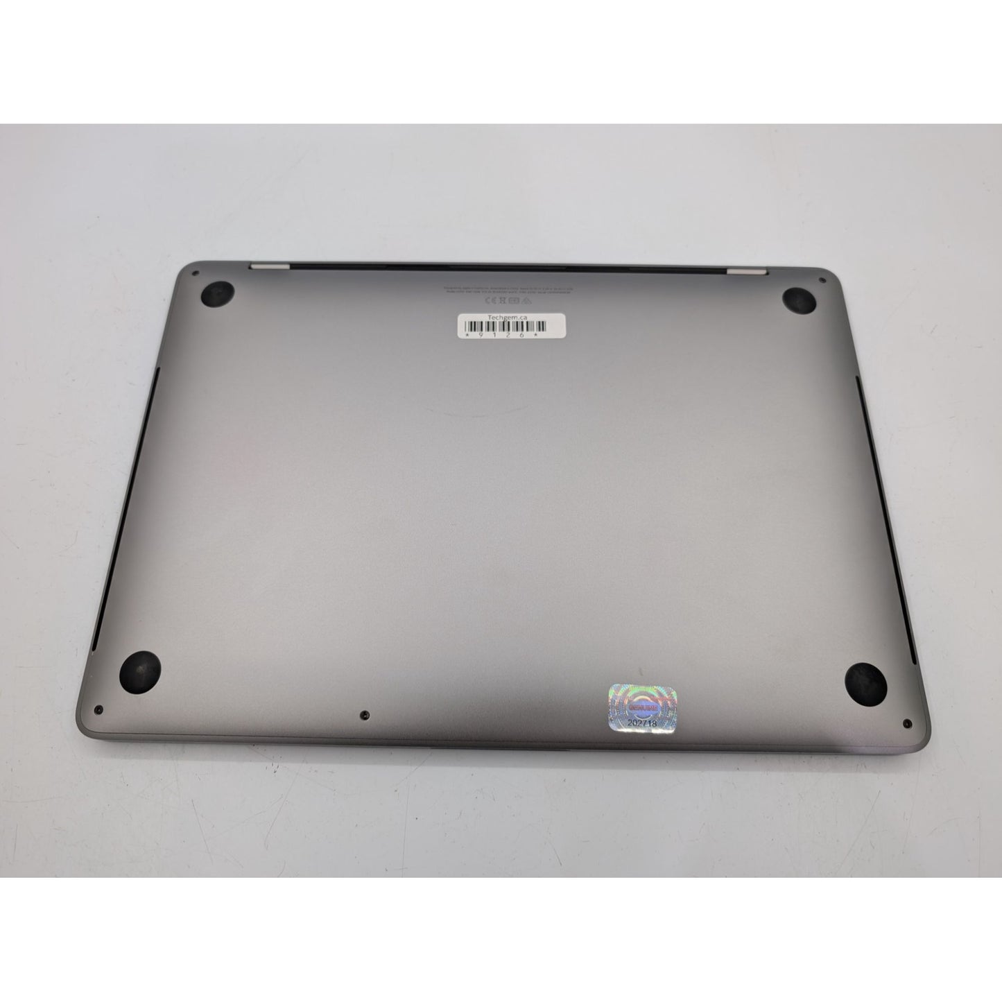 2020 Apple MacBook Pro A2251 13" Intel Core i7 1068NG7 2.3GHz 32GB RAM 512GB SSD