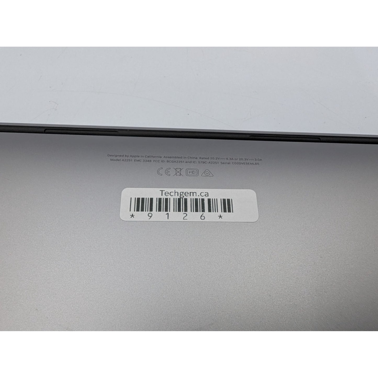 2020 Apple MacBook Pro A2251 13" Intel Core i7 1068NG7 2.3GHz 32GB RAM 512GB SSD