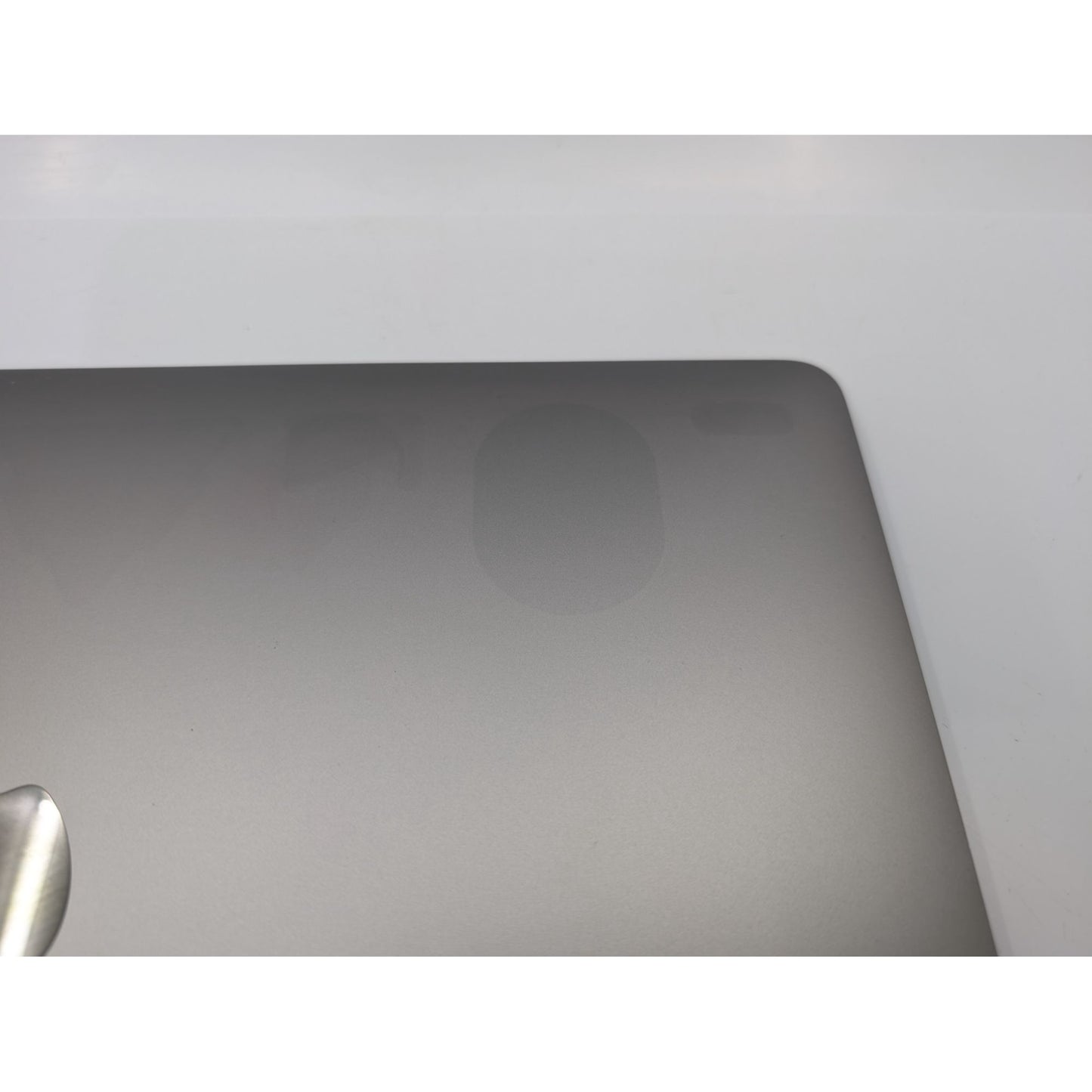 2020 Apple MacBook Pro A2251 13" Intel Core i7 1068NG7 2.3GHz 32GB RAM 512GB SSD