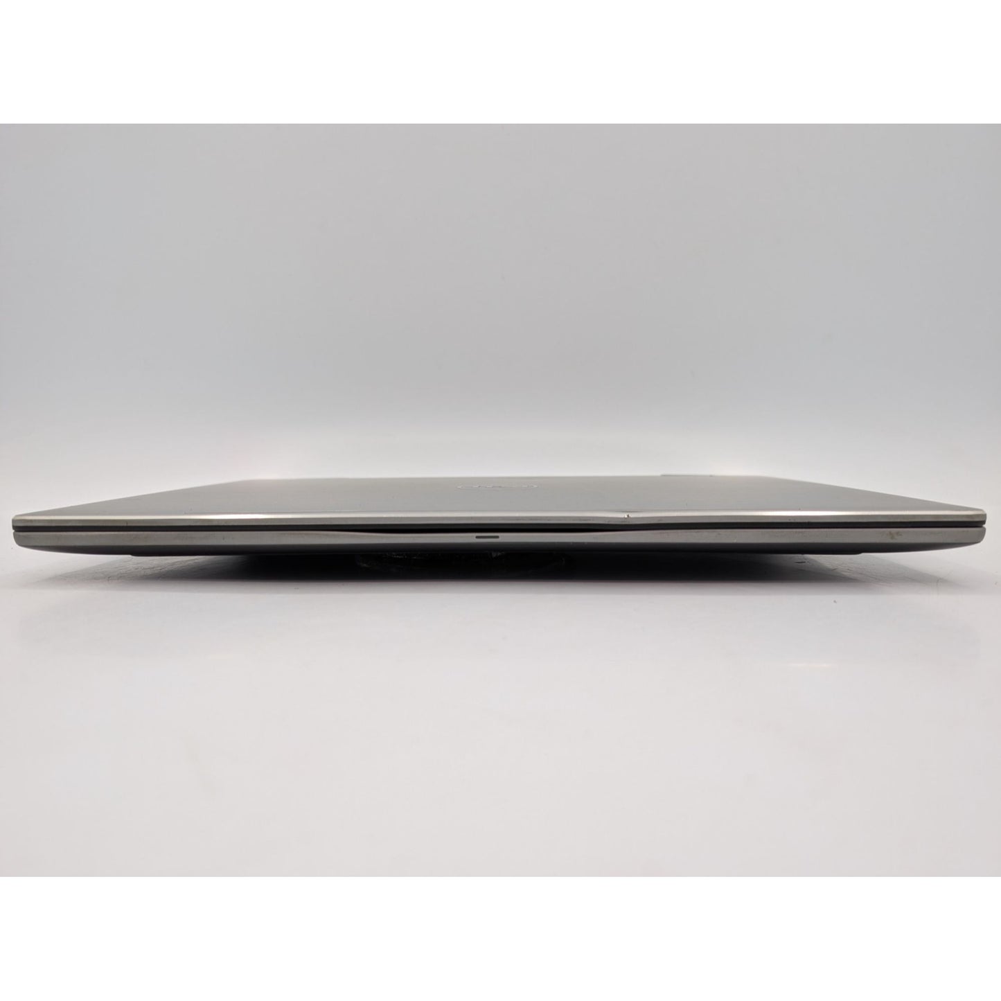 Dell Inspiron 15 7579 Intel Core i5-7200U 15.6" Screen 2.50GHz Processor Laptop