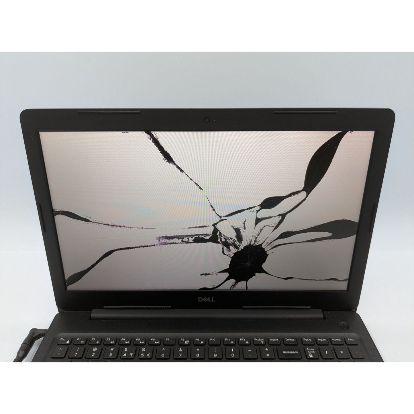 Dell Vostro 3581 15.6" Display Intel Core i3-7020U 2.30 GHz Processor Laptop
