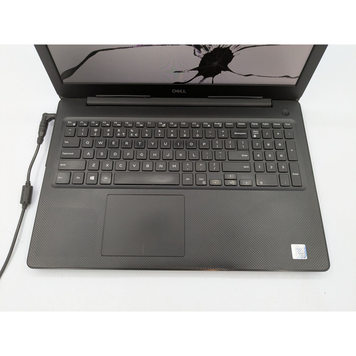 Dell Vostro 3581 15.6" Display Intel Core i3-7020U 2.30 GHz Processor Laptop