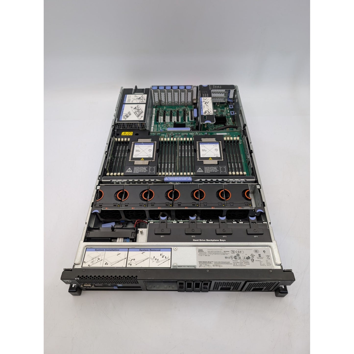 IBM System X3750 M4 Intel Xeon E5-4640 2.4GHz x4 CPUs 32GB RAM 2U Rack Server