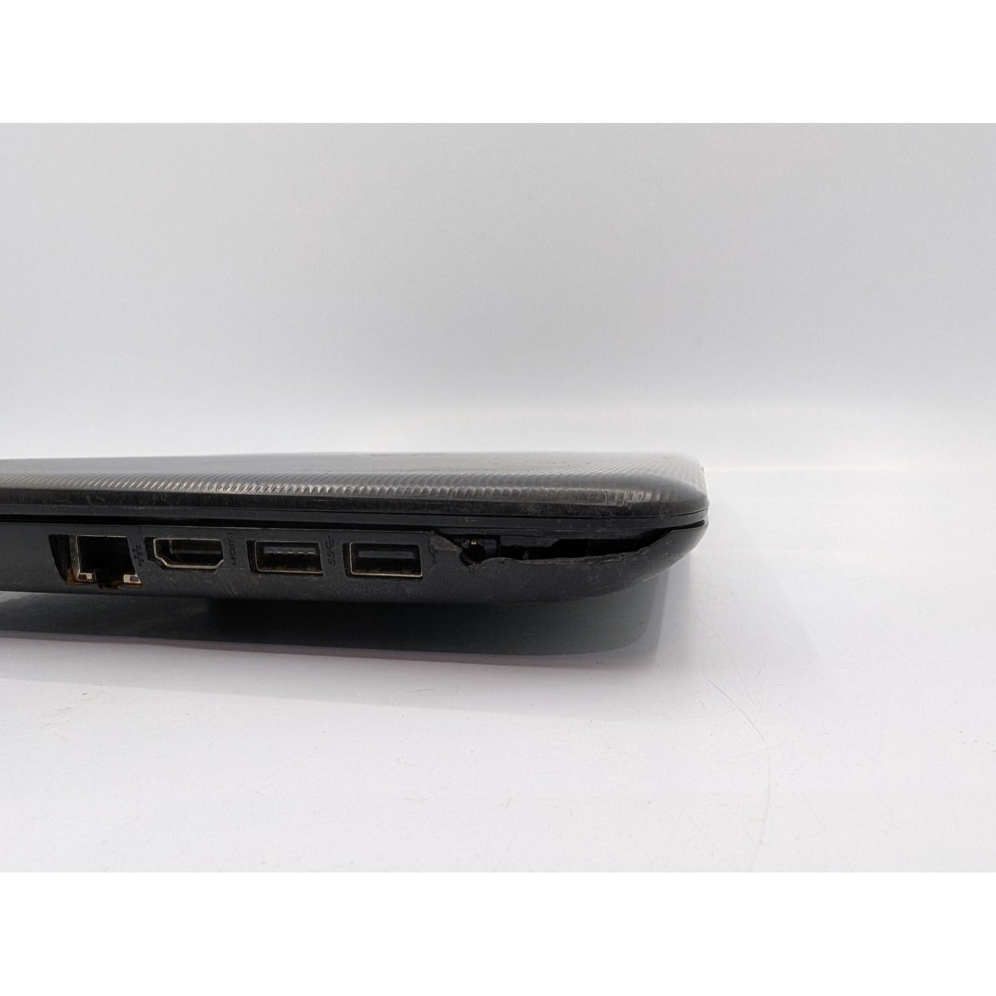 HP 15-Ay068Ca Intel Core i7-6500U 15.6" Screen 2.50GHz Processor Black Laptop