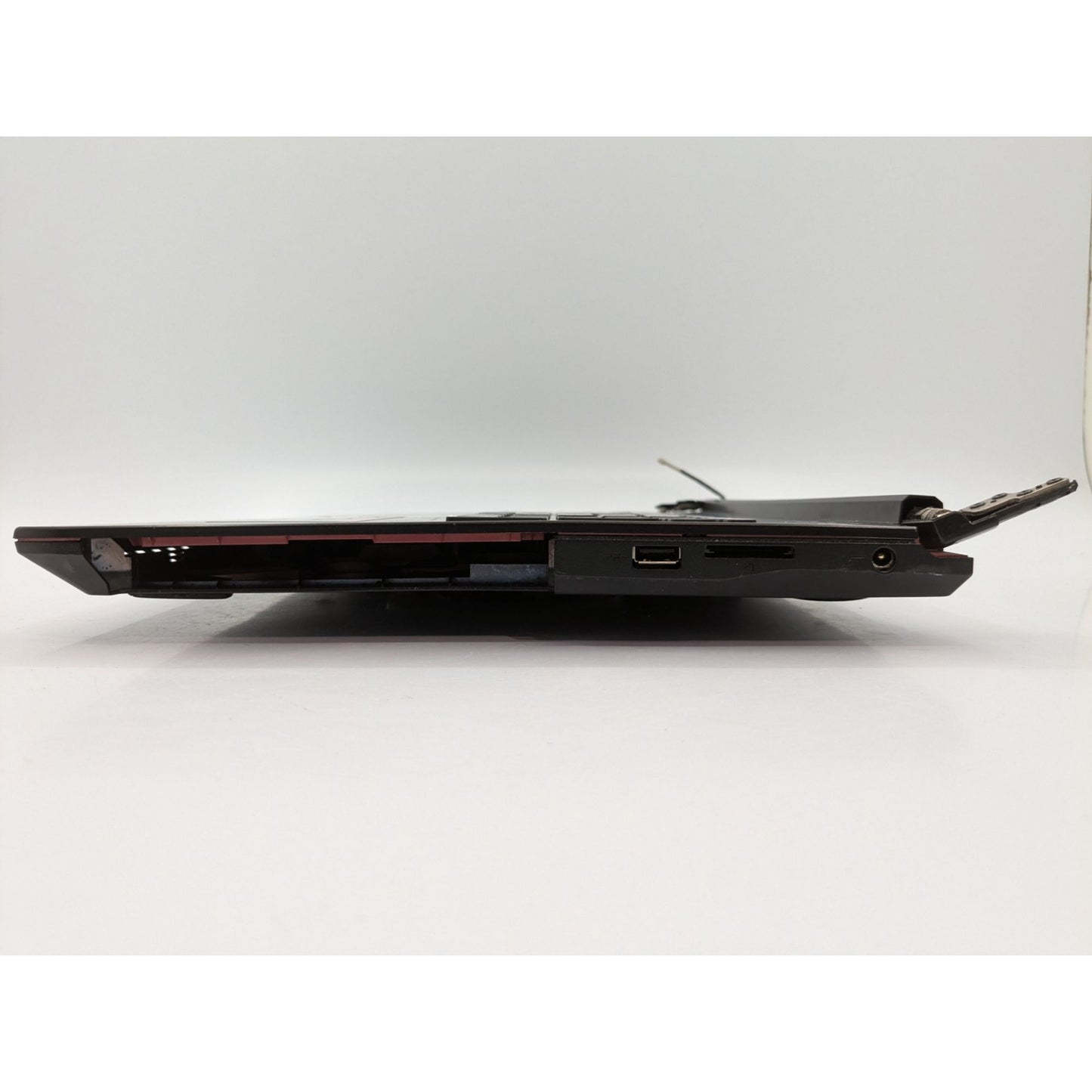 MSI GE72 2QE-046US Intel Core i7-4720HQ 2.60GHz Processor 4GB RAM Black