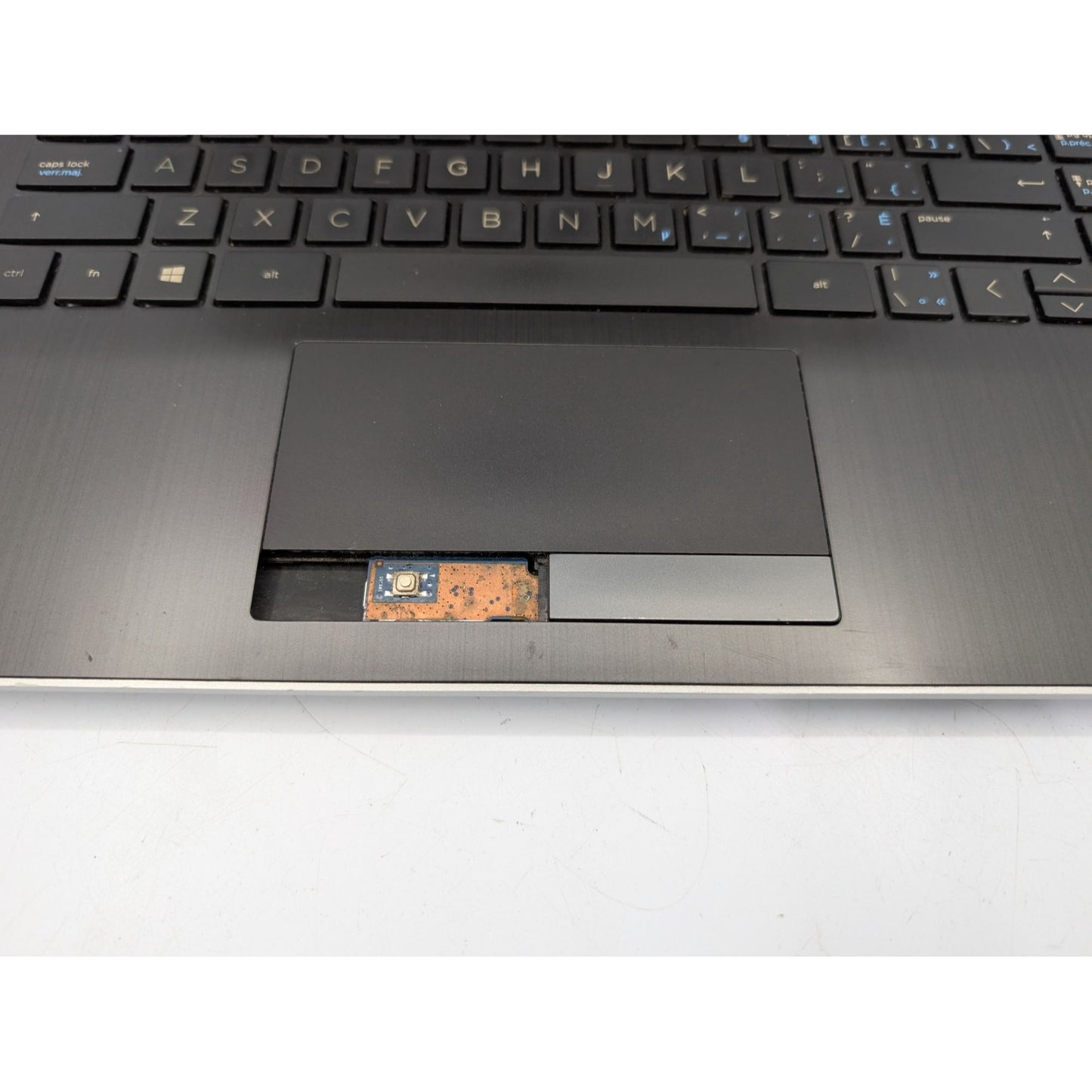 HP 14-DK0058CA 14" Display AMD Ryzen 3 3200U 2.60GHz Processor Silver Laptop